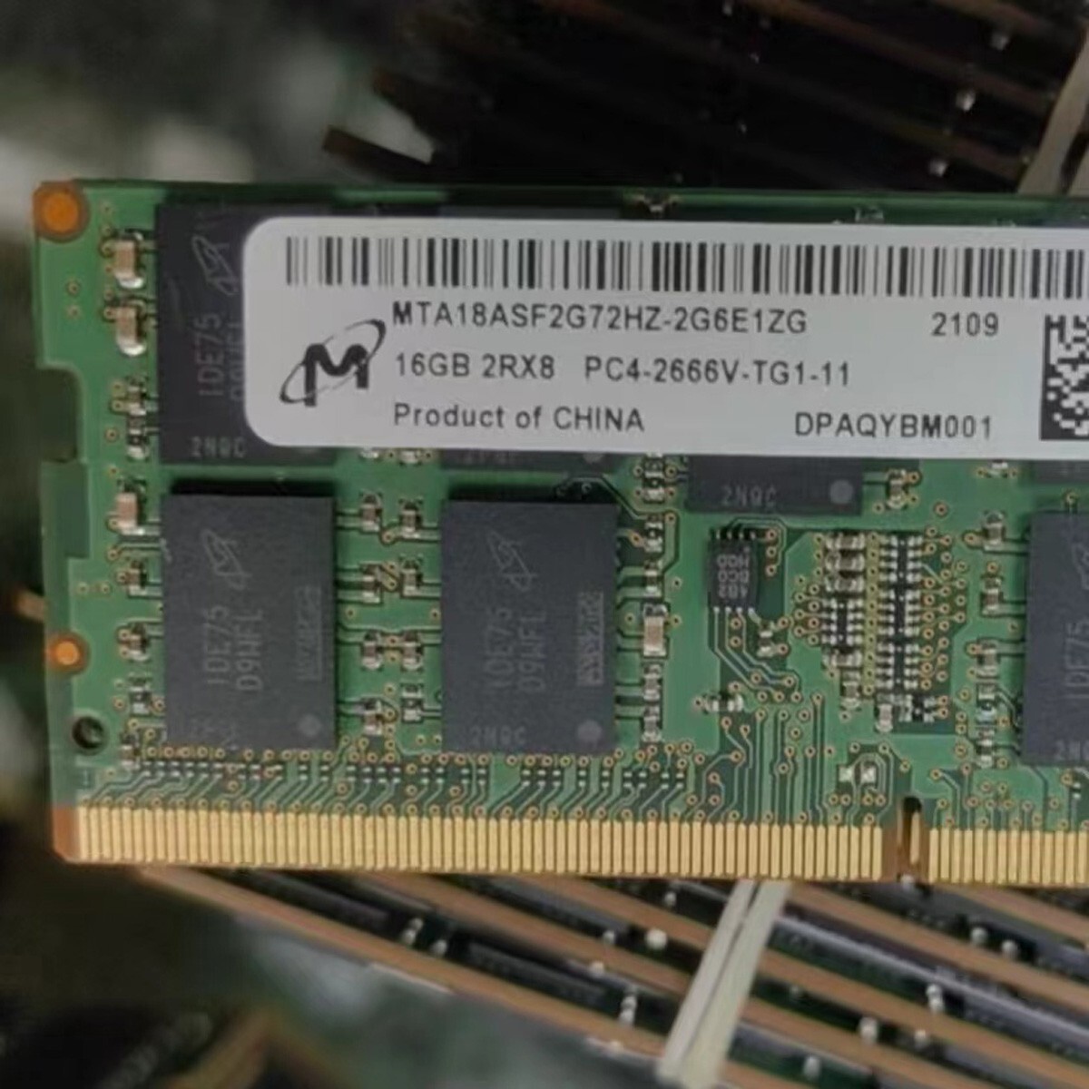 Micron 32GB (2X16GB) DDR4 2666MHz ECC SODIMM Server Memory MTA18ASF2G72HZ-2G6E1