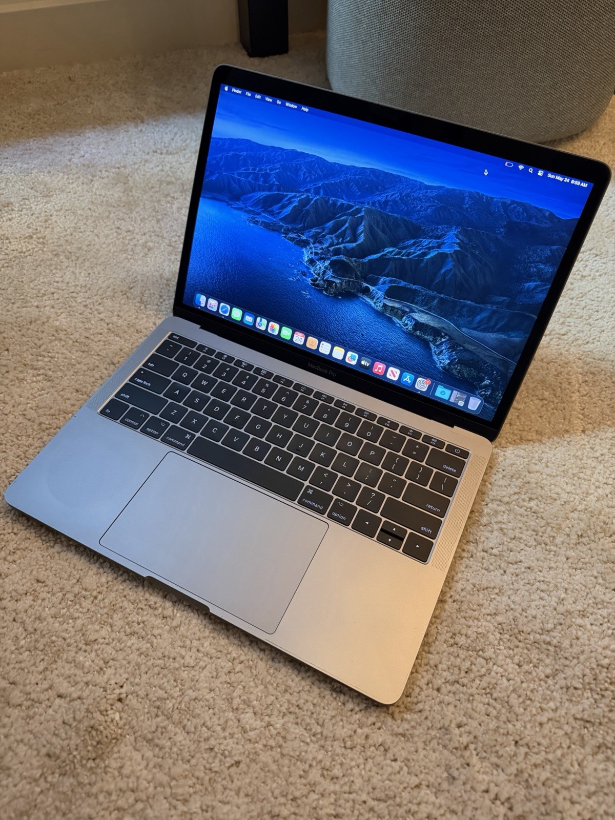 Apple MacBook Pro 13” 2017 Intel Core i5 2.3GHz 8GB RAM Space Gray