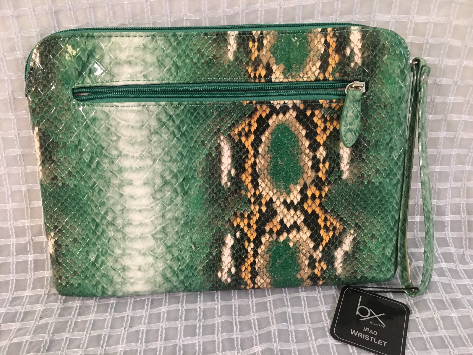BUXTON iPad Wristlet Tablet Bag Carry Case NWT Green Faux Snakeskin Design NEW