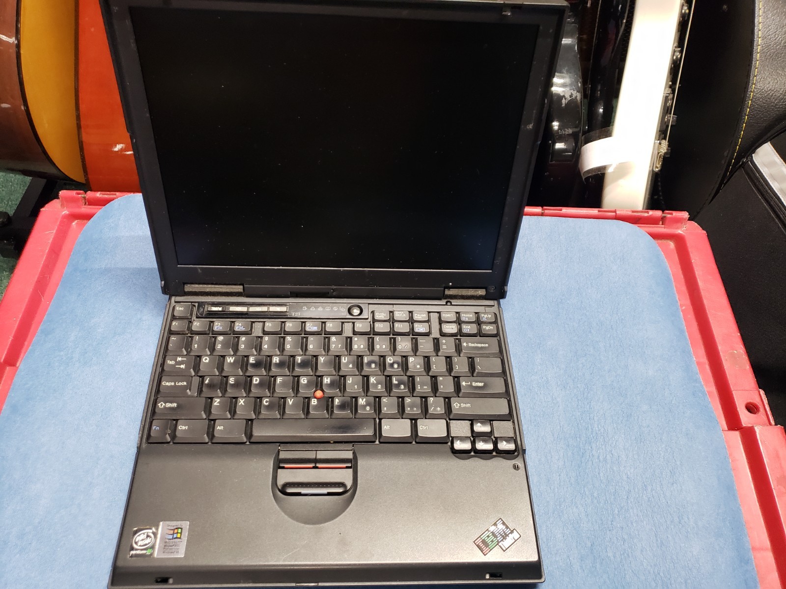 IBM Thinkpad Intel Pentium Type III : 2647 for parts