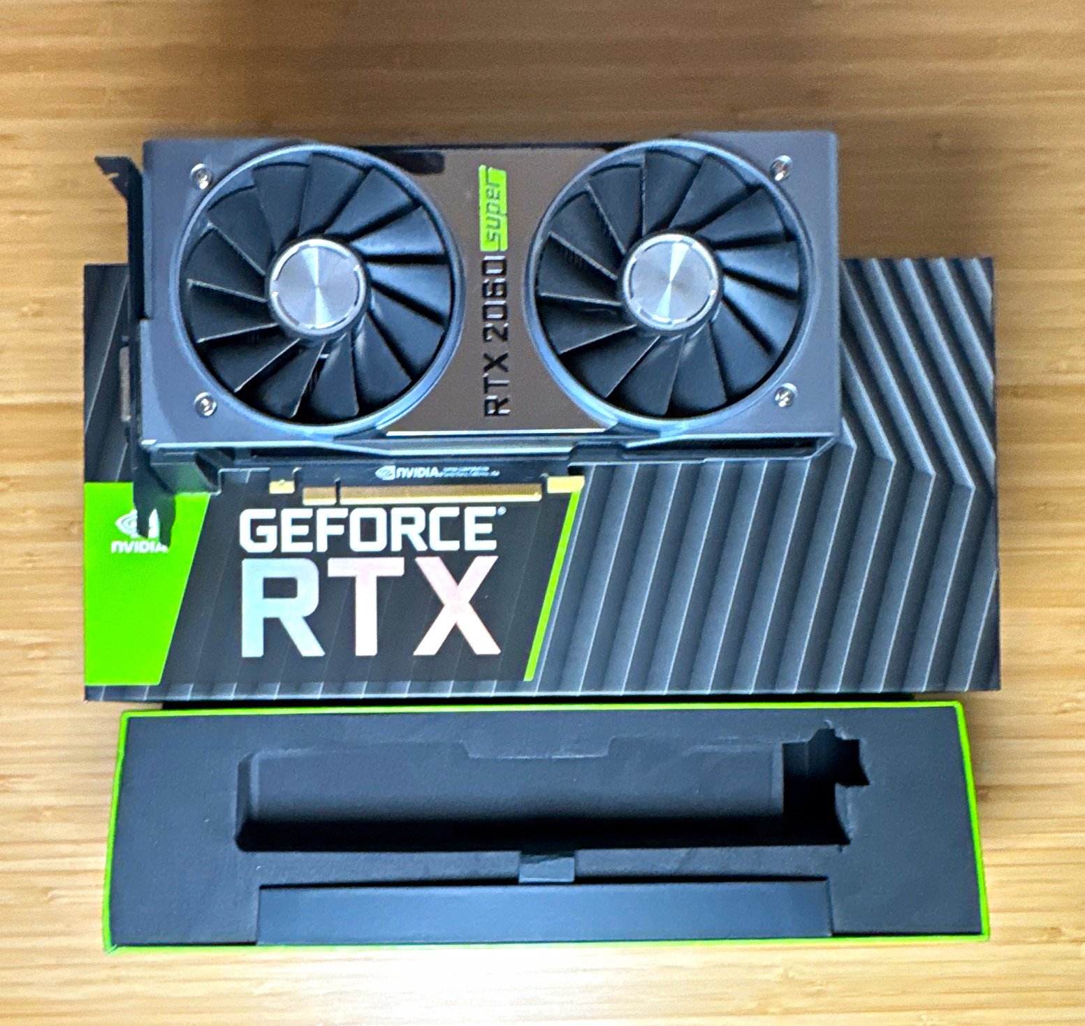 NVIDIA GeForce RTX 2060 Super Founders Edition 8GB - DP, HDMI, USB C, DVI