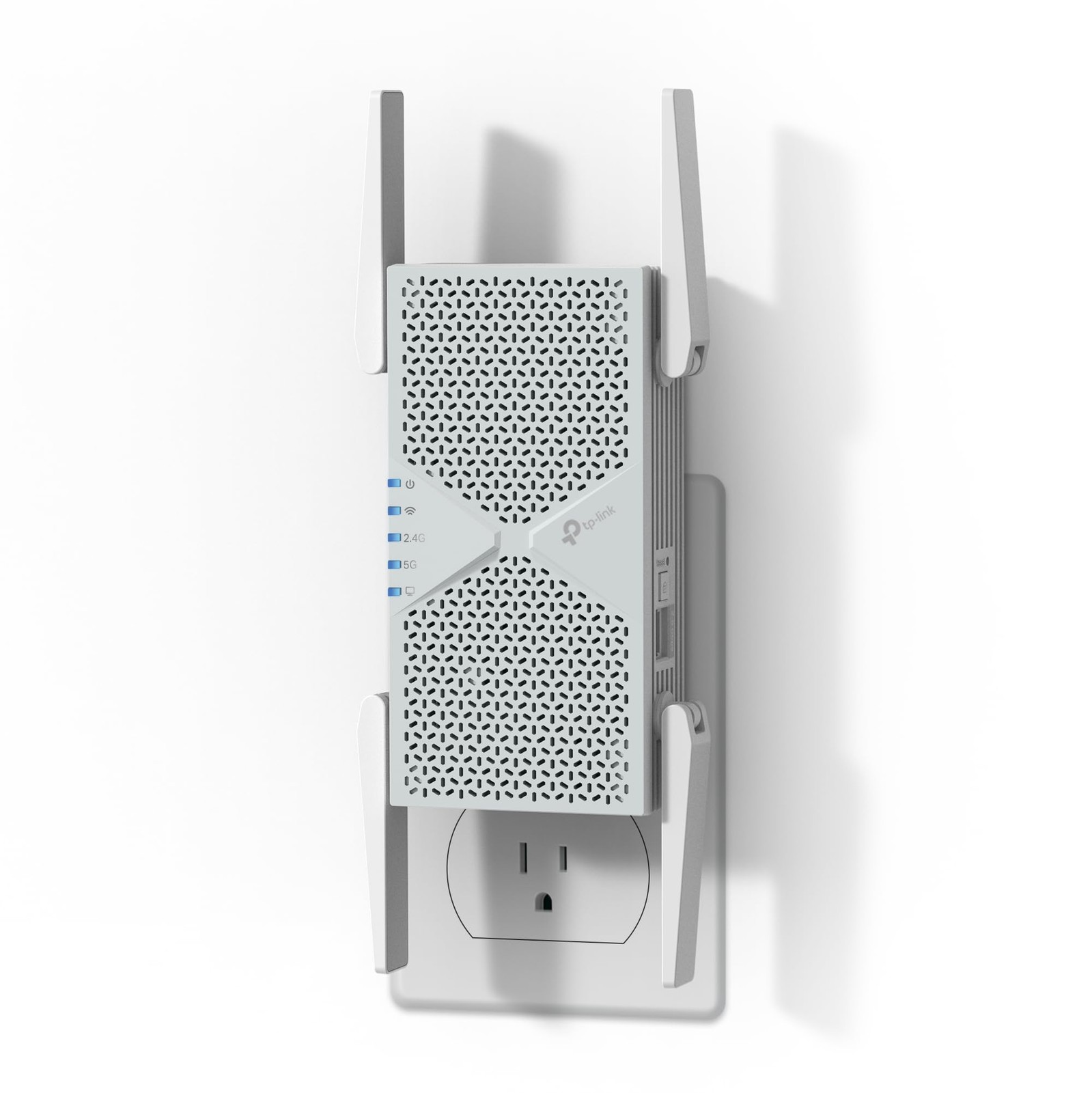 TP-Link BE6300 Wi-Fi 7 Range Extender RE403BE w/ 2.5G Port | 6.3 Gbps white