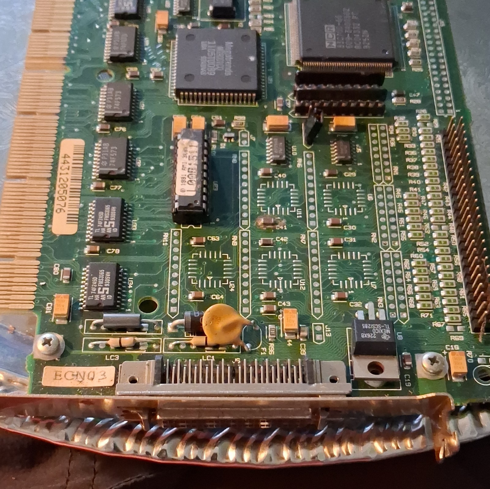 American Megatrends VINTAGE ISA Controller Card Universal Compatible