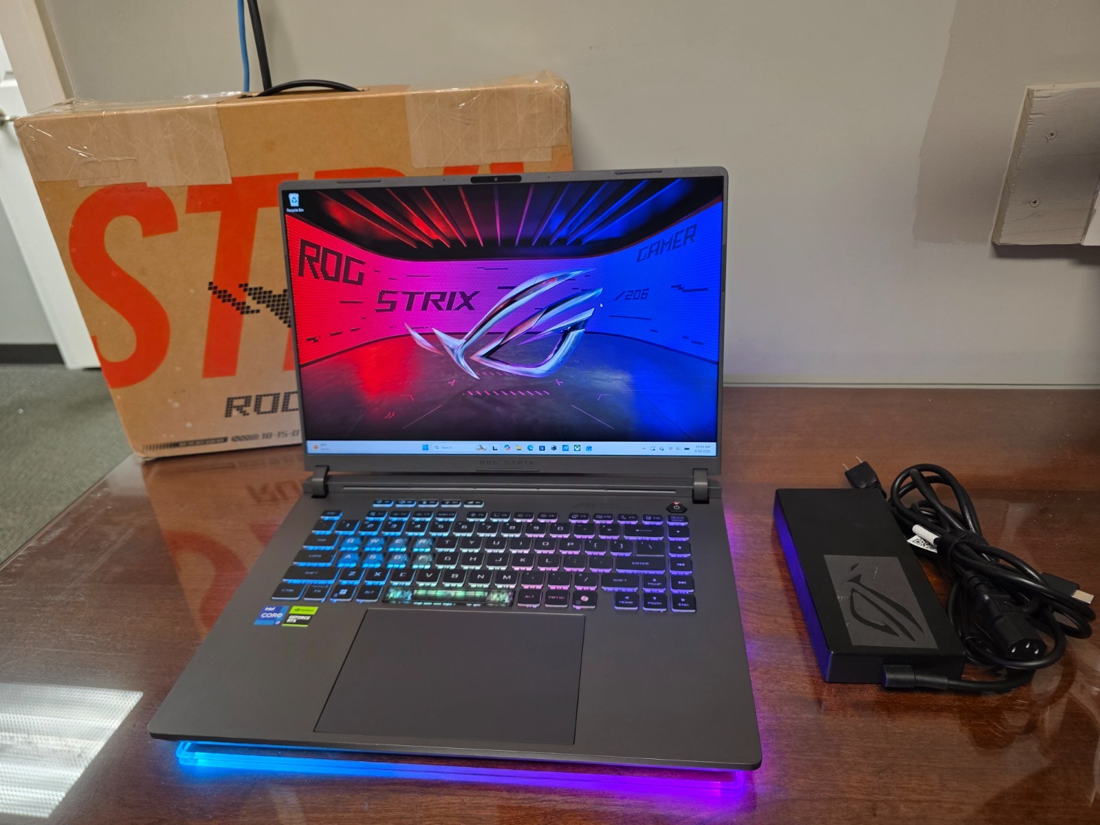 ASUS ROG Strix G16 (2025)  i7-14650HX Nvidia RTX 5060 8gb 1Tb ssd 16gb ddr5 ram