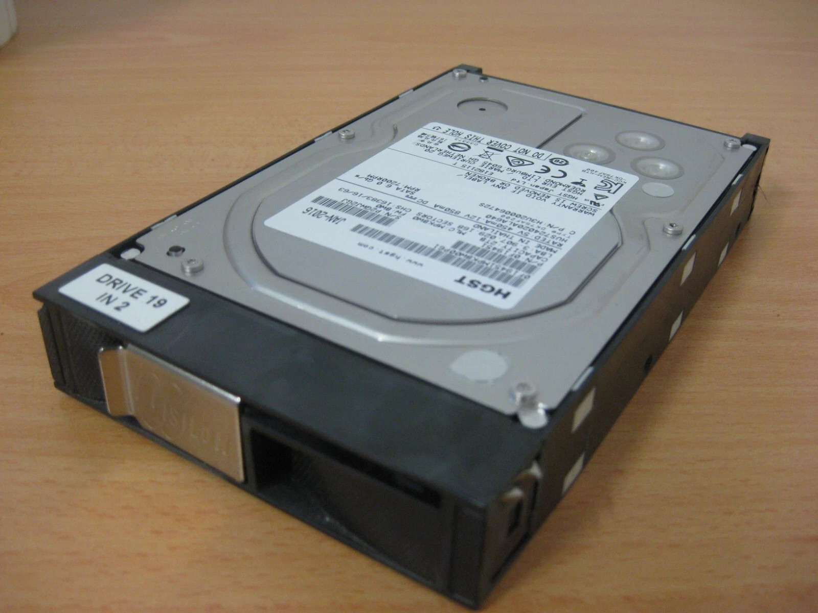 6 EMC Isilon 2TB SATA 6Gbs Hard Drives 0F19451 X400 NL400  caddy HUS724020ALA640