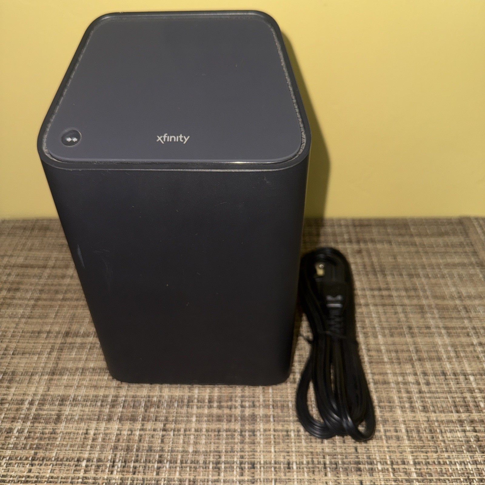 Xfinity XB6-A Router / Modem Wireless Residential Gateway PN/ TG02DCW3482P2CT
