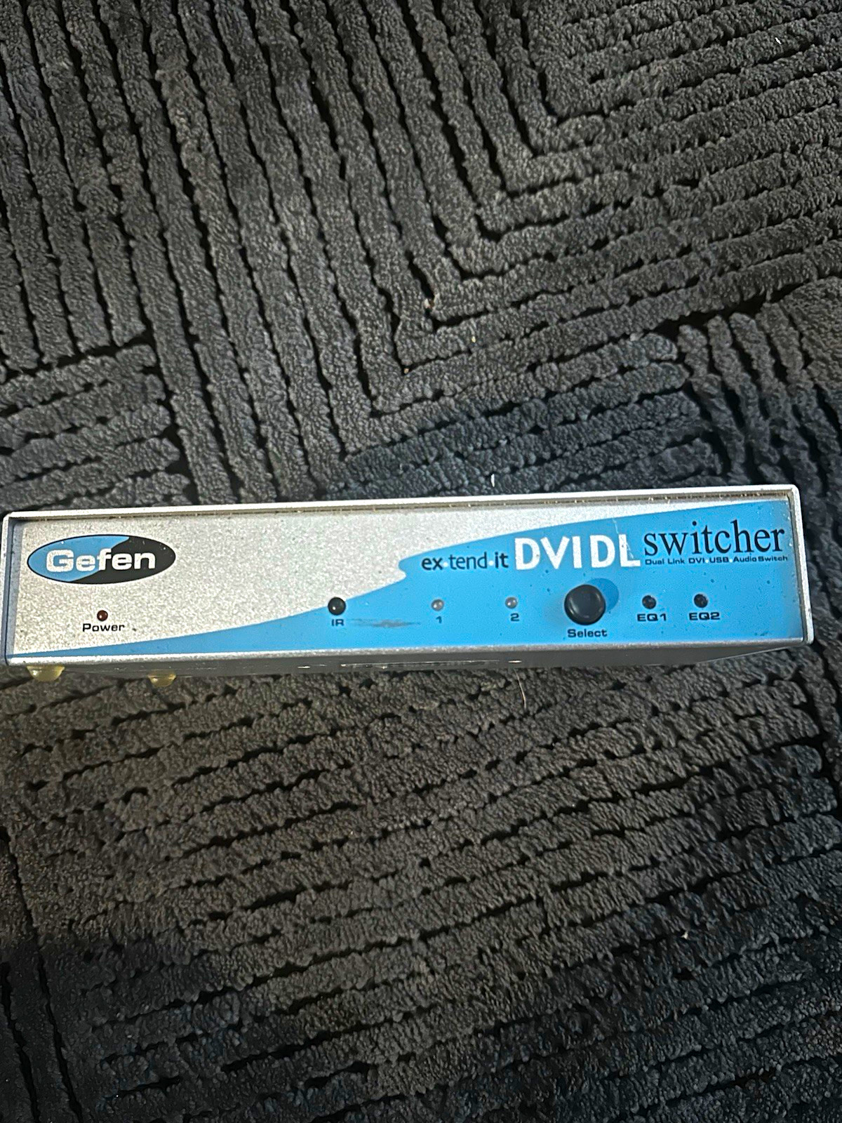 Gefen ex-tend-it Dual Link DVI KVM Switch 1:2 USB & 3.5mm Audio Powered