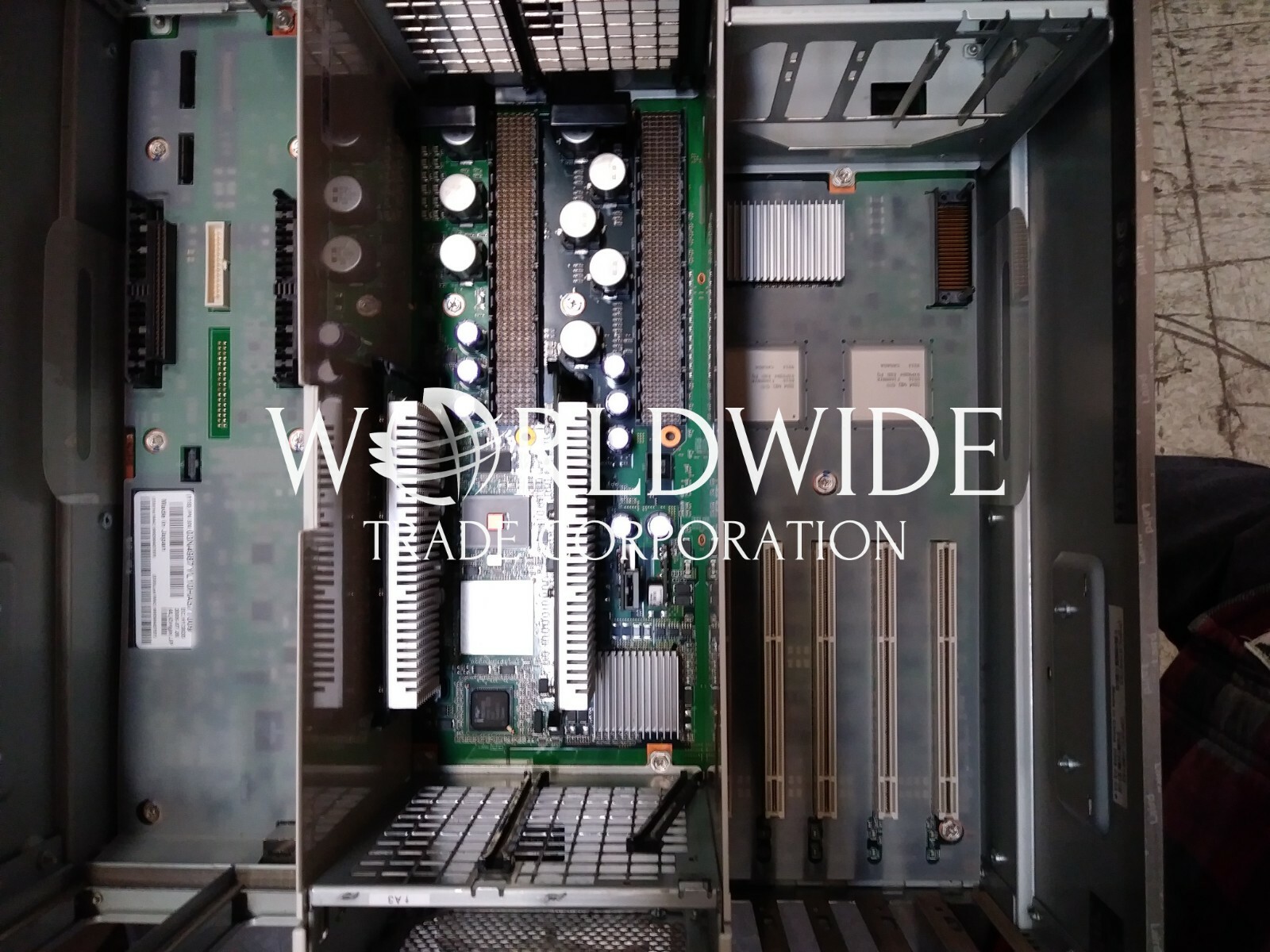 IBM 80P5530 Backplane for 9113-550. Sub for 03N6954 (picture shown installed)
