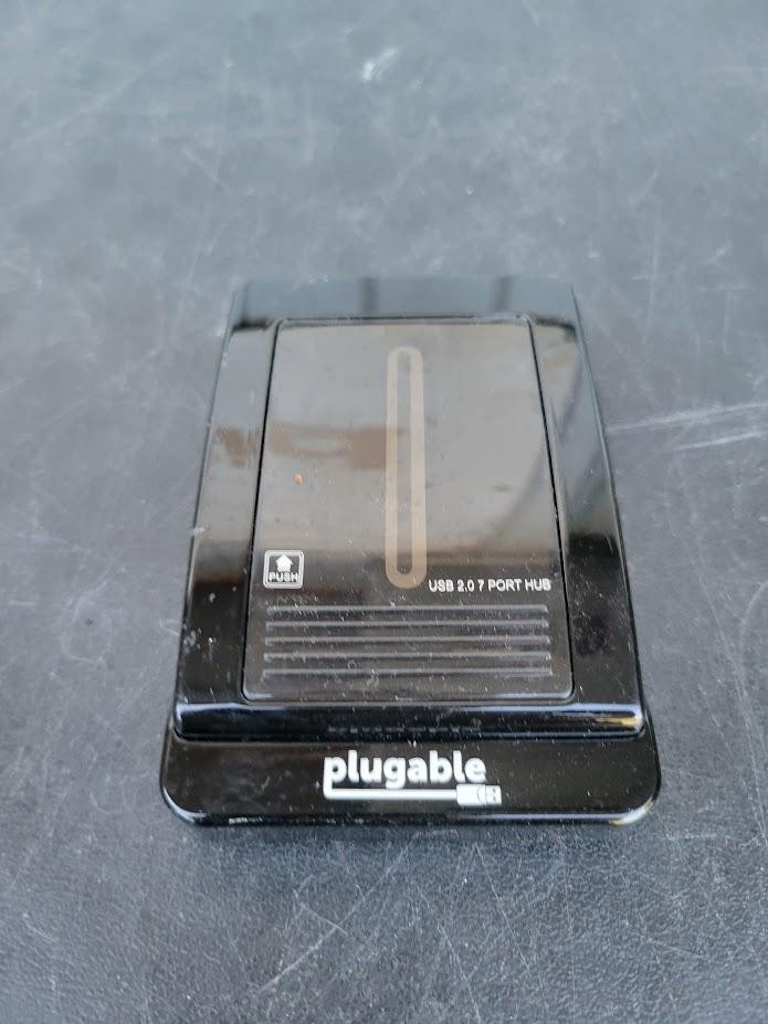 Plugable USB 2.0 7-Port Hub USB2-HUB7 High Performance Black Desktop Portable