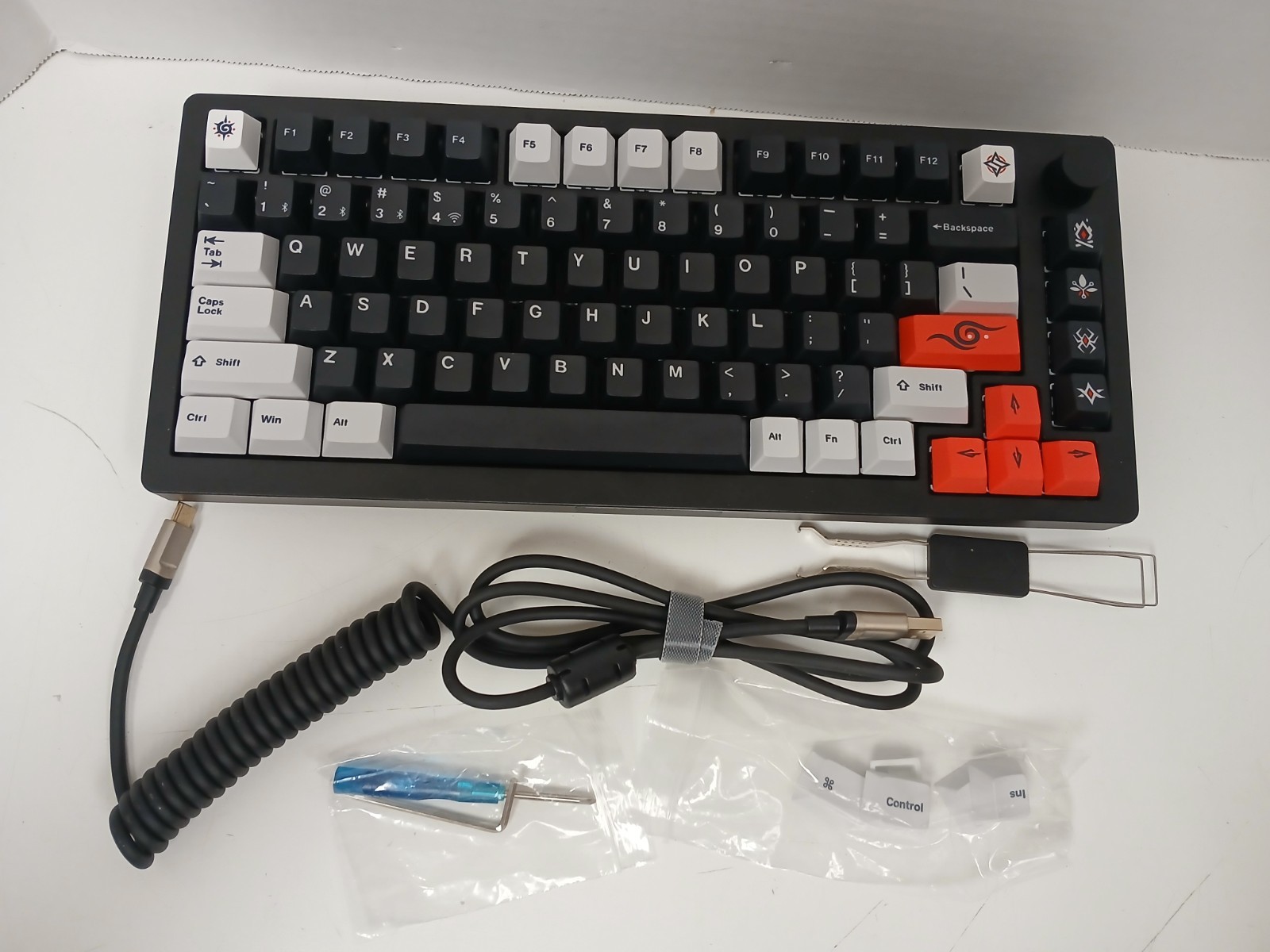Inland MK Pro 75% 3Mode Retro RGB Gaming Mechanical Keyboard *FOR PARTS*