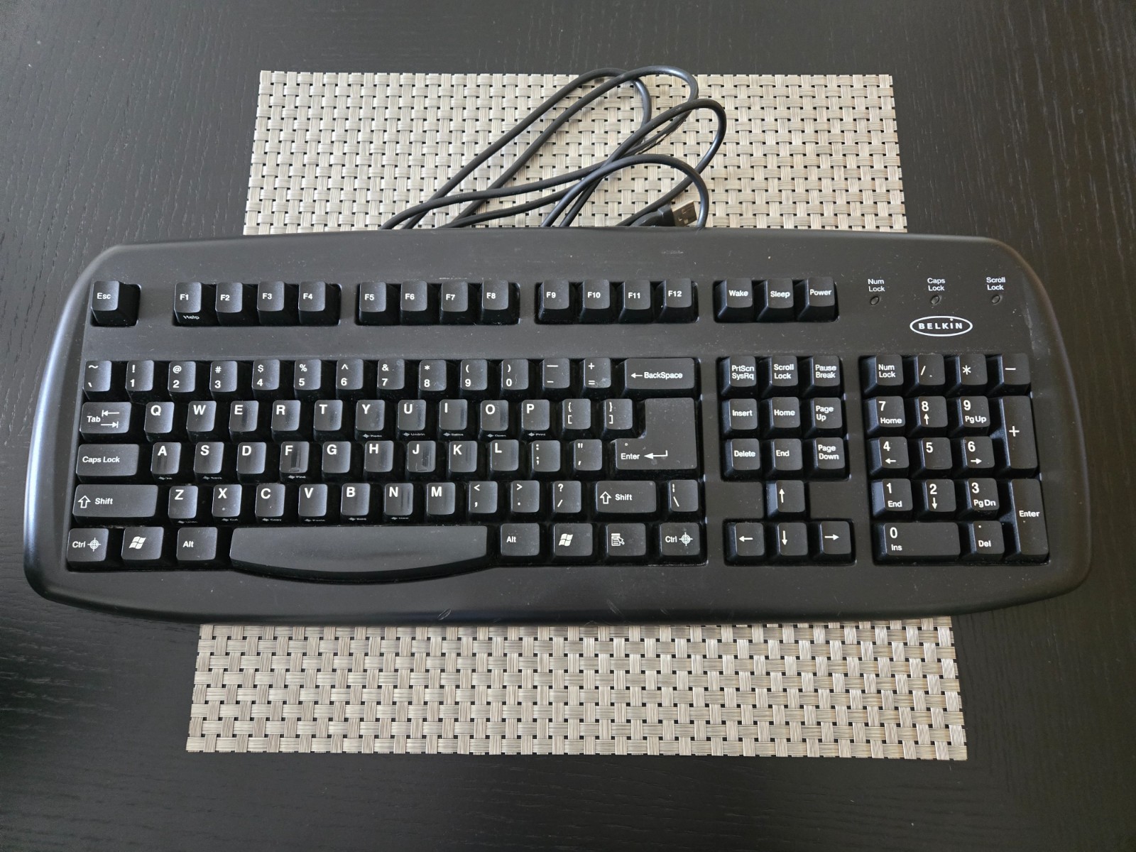 BELKIN F8E885 USB Enhanced Keyboard Black with Feet
