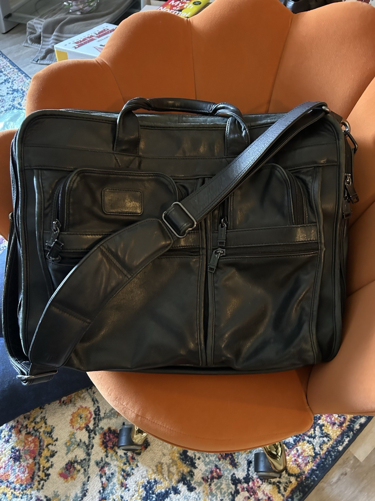 TUMI Alpha Full-Grain Leather Expandable Organizer Laptop Brief / Crossbody Bag