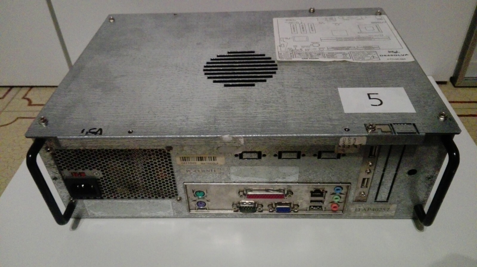 PC RACK MOTHERBOARD INTEL DESKTOP BOARD D 845 GLVA PENTIUM 4 SOCKET 478 40GB