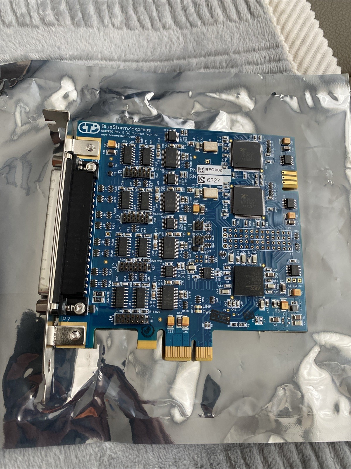 PCIe CARD Connect Tech BlueStorm/Express 65895G Rev.E BEG002 4x RS-232/422/485