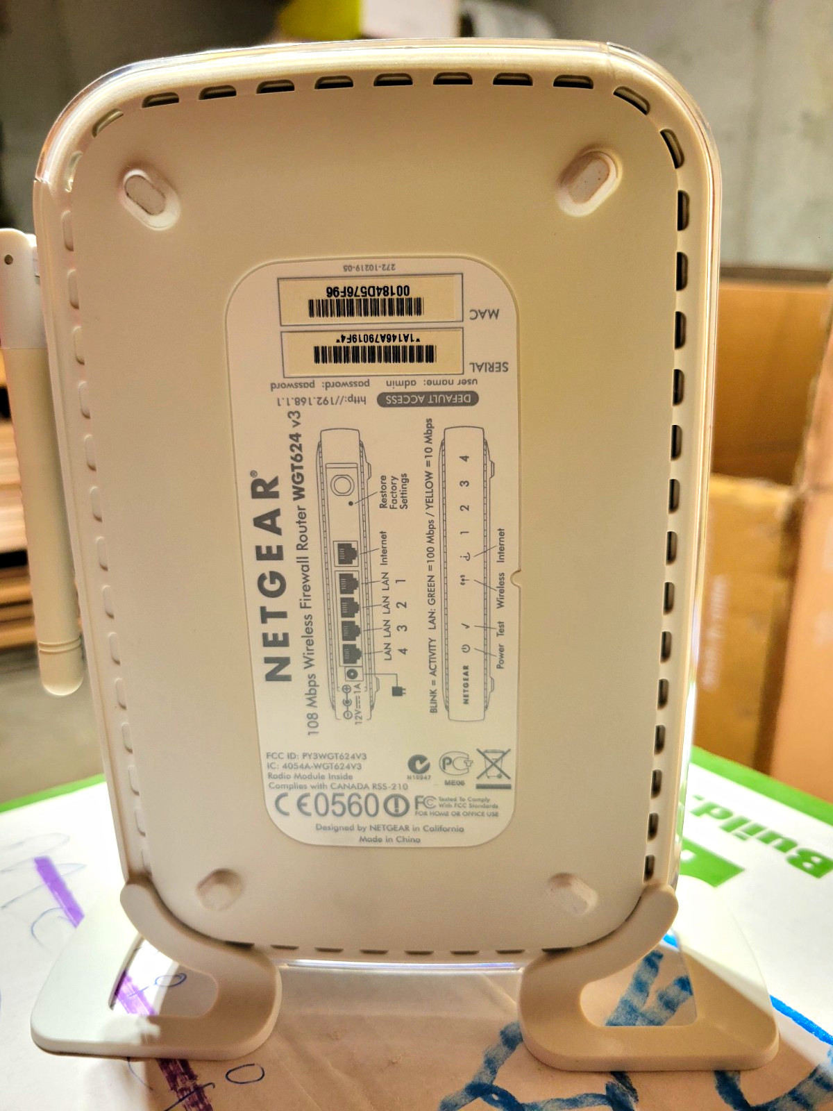 NETGEAR WGT624 v3 Wireless Router 108 Mbps Firewall 4-Port 10/100 White
