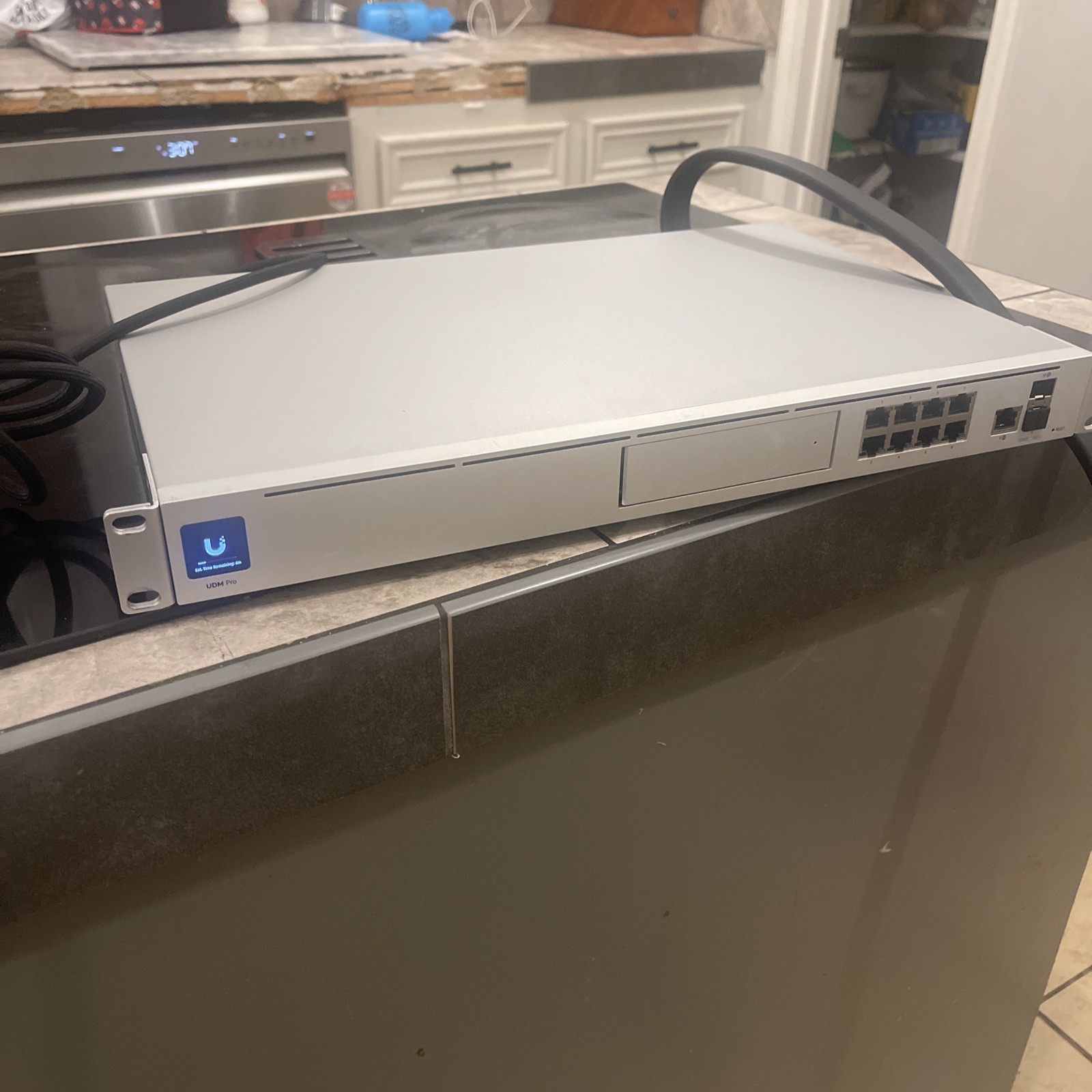 Ubiquiti Networks UDM-PRO 10G SFP+ Enterprise Security Gateway Dream Machine Pro