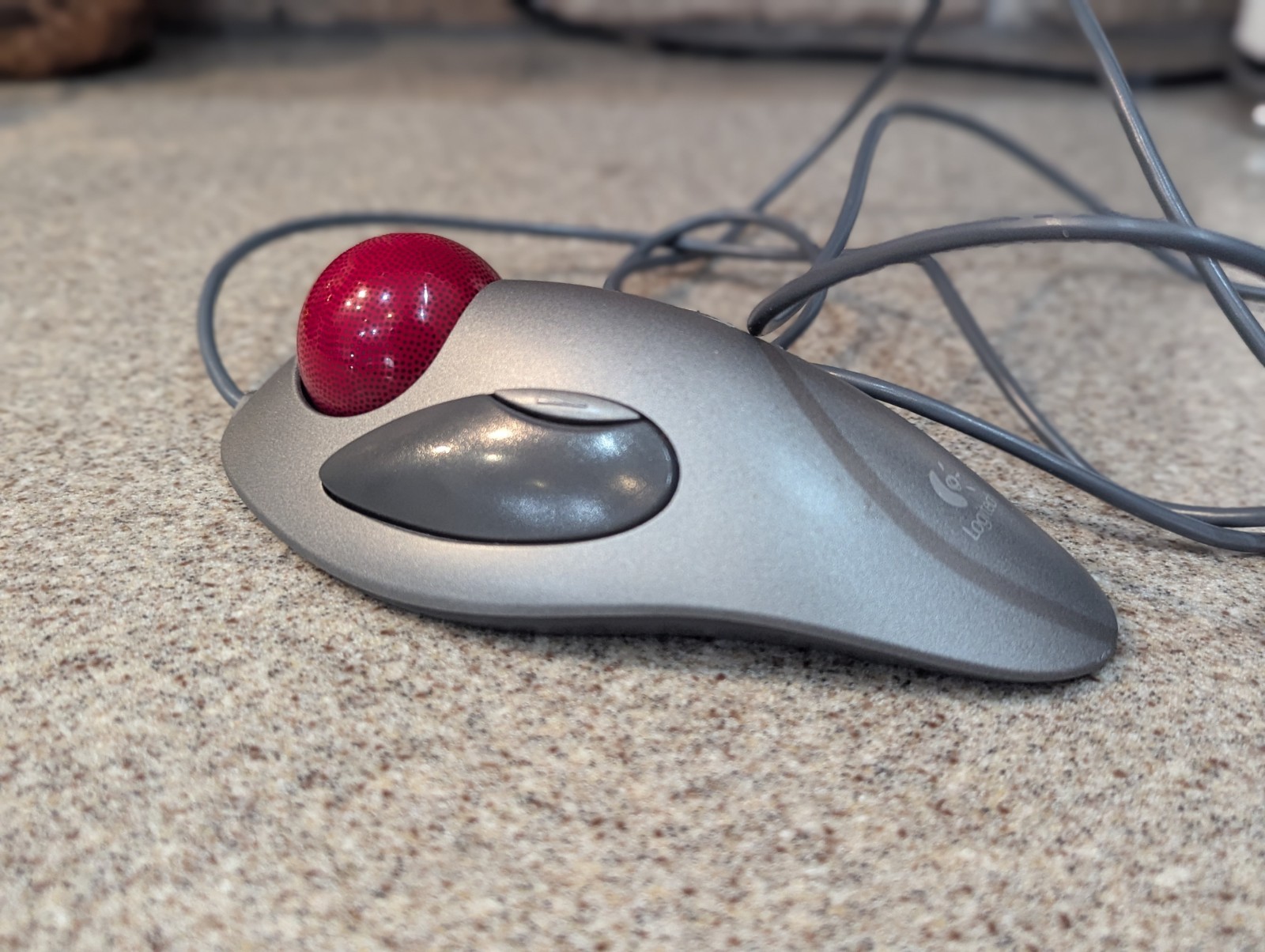 Logitech Ambidextrous Trackman Marble USB T-BC21 Mouse Trackball Tested Working