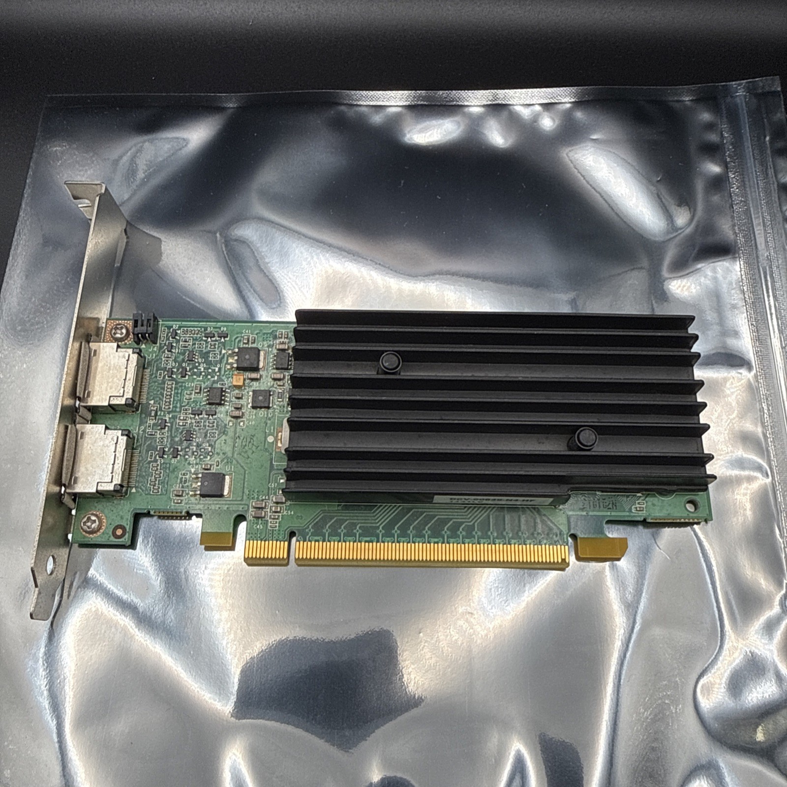 NVIDIA Quadro NVS 295 Dell 0X175K 256MB GDDR3 PCIe x16 Dual DisplayPort