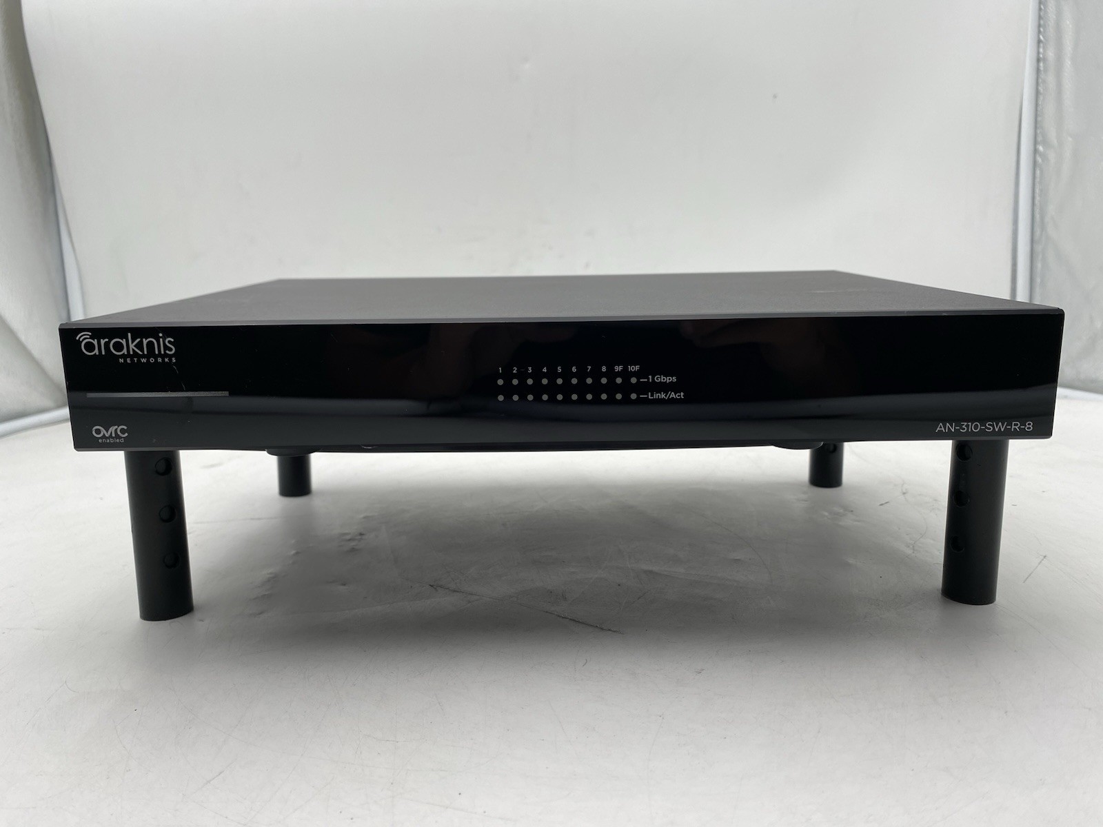 Araknis Networks AN-310-SW-R-8 8-Port Gigabit Switch, No Rack Ears
