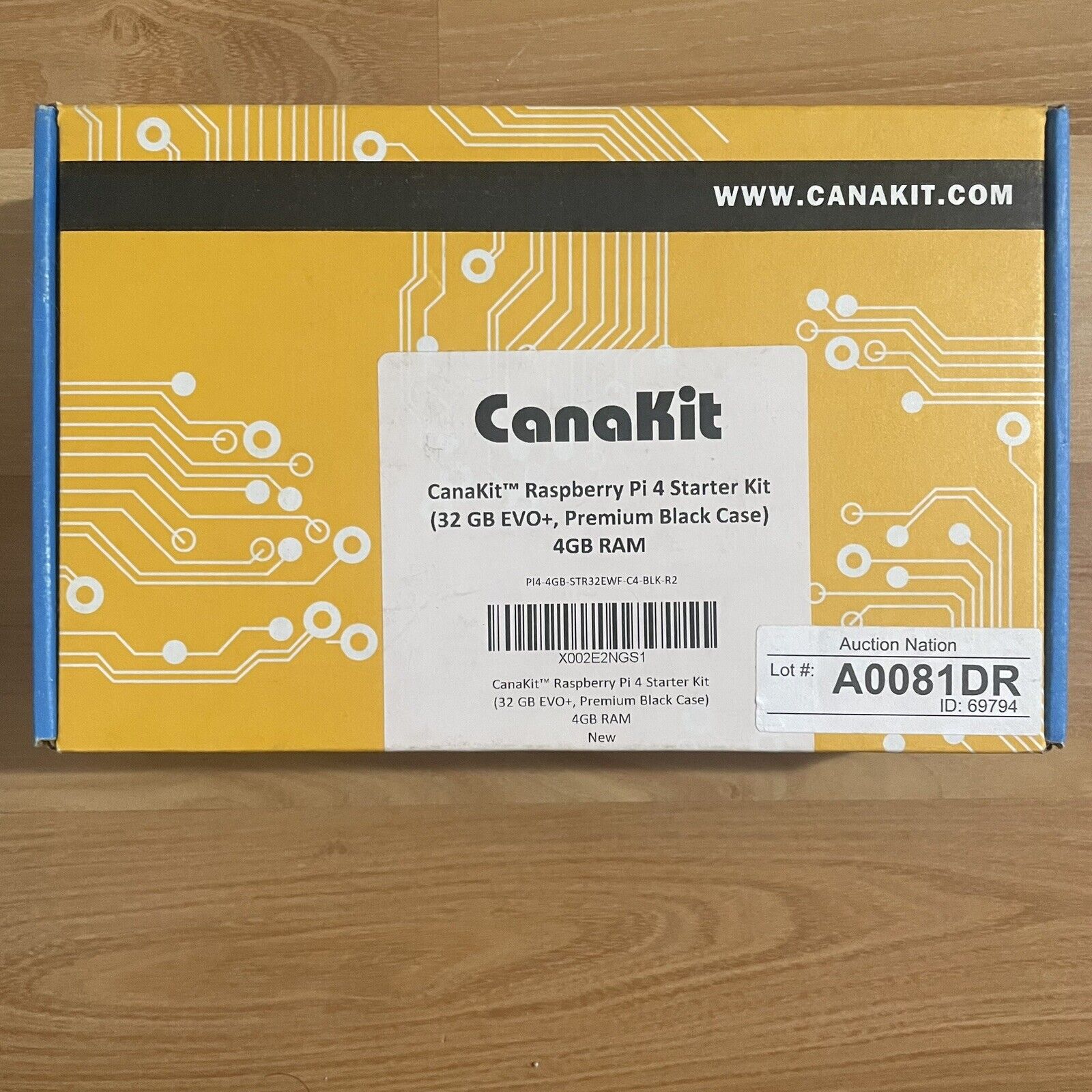 Canakit Raspberry Pi4 Starter Kit (32GB EVO+ Premium Black Case) 4GB Ram SEALED