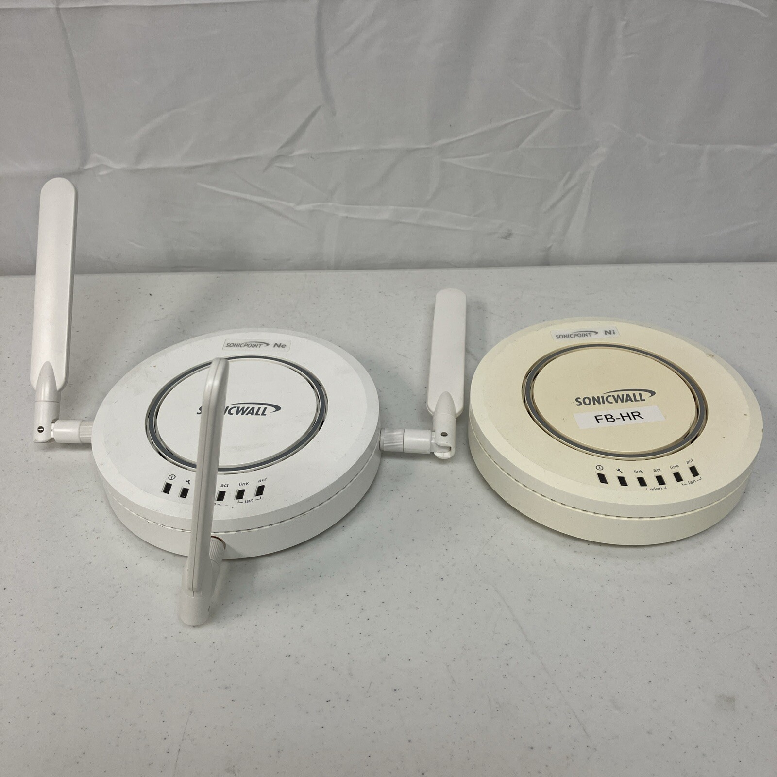2x APL21-083 & APL21-06e SonicPoint Ni Wireless Access Point Used Untested As Is