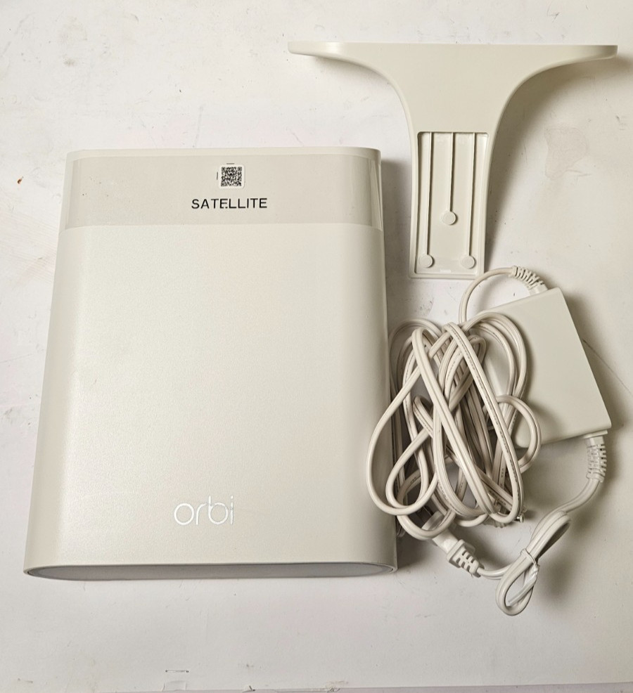 NETGEAR RBS50Y-100NAS Outdoor Satellite *TESTED WORKING*