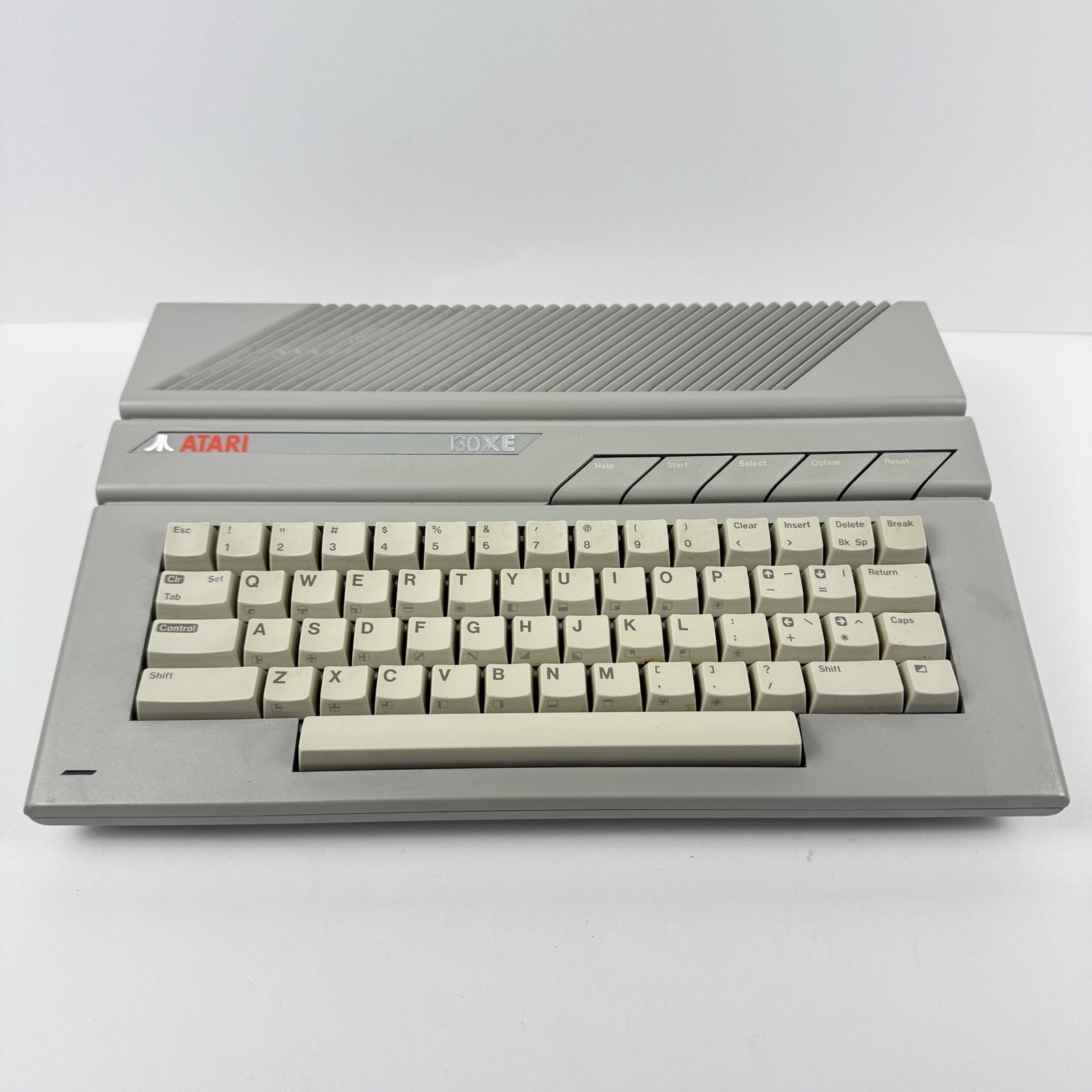 Atari XE 130XE Computer Vintage UNTESTED PARTS REPAIR ONLY