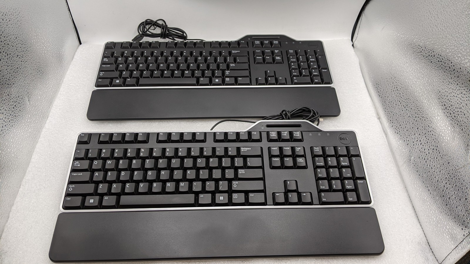 LOT OF 2 Dell KB813 (KB813BKUS) Smartcard Wired Keyboard - Black 