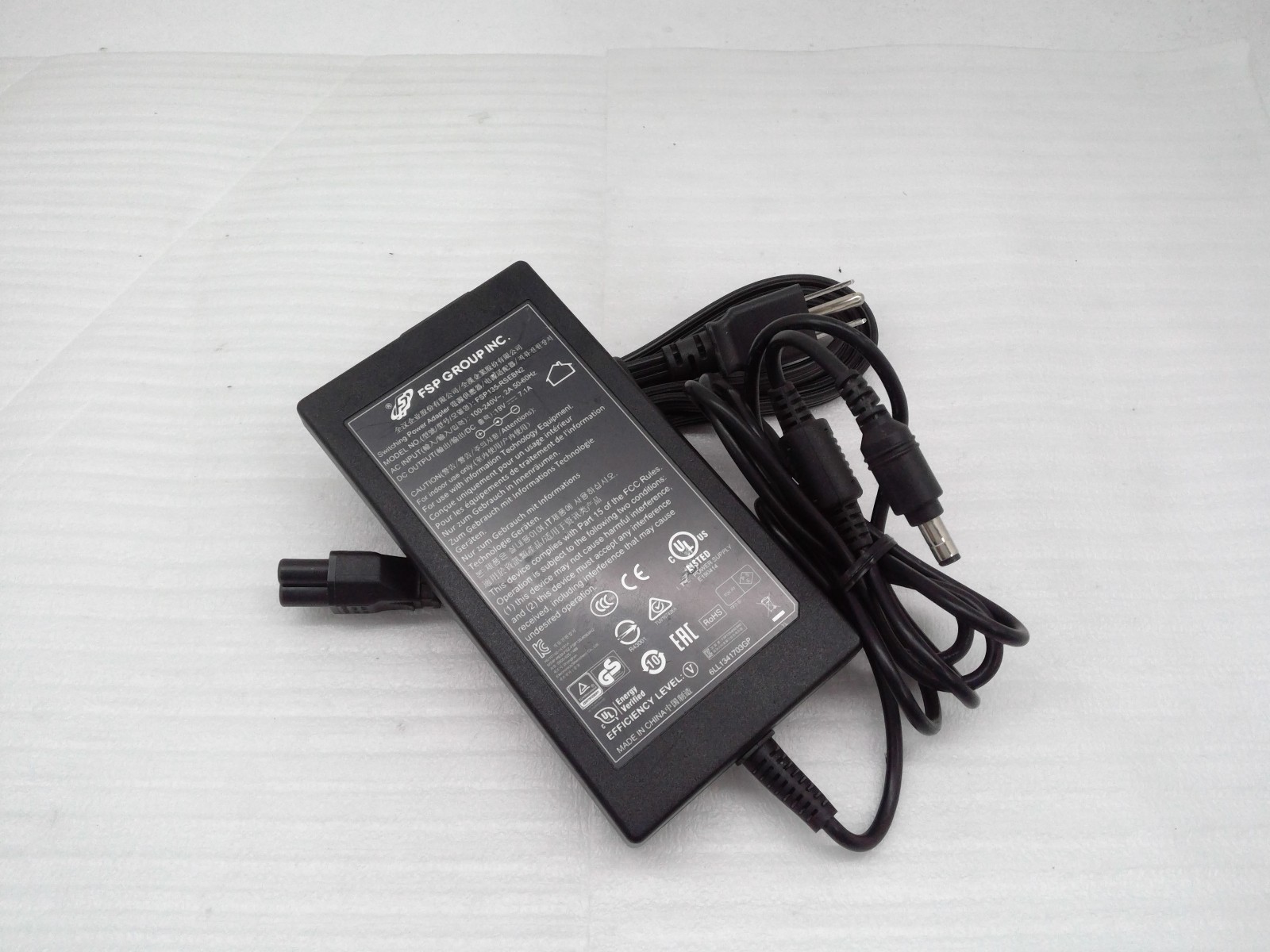 FSP FSP135-RSEBN2 19V 7.1A  AC Adapter For FSP Group INC Gigabyte Power Supply