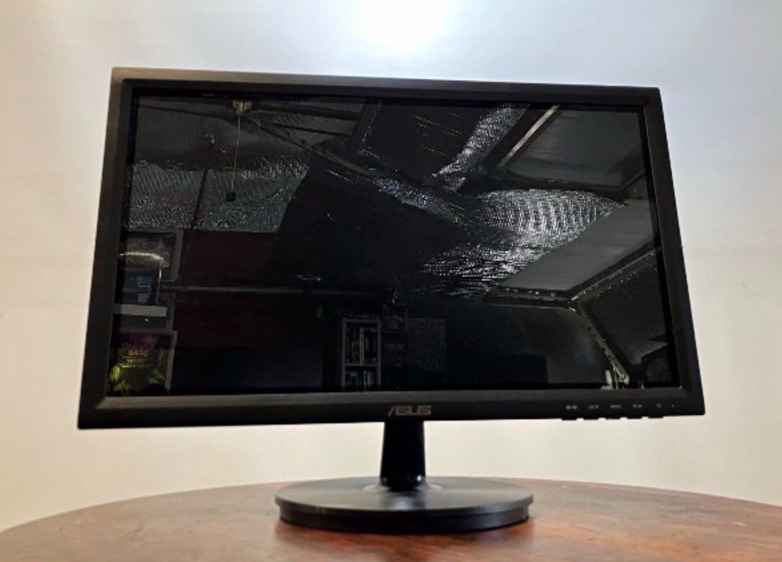 ASUS Touch Screen Monitor VT207N 19.5in 16:9 good for POS