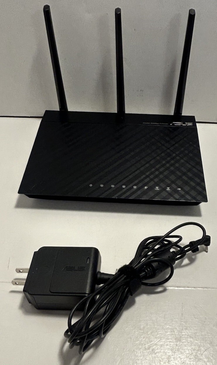 ASUS Dark Knight RT-N66R Double 450 Mbps Dual Band 4-Port Wireless N Router