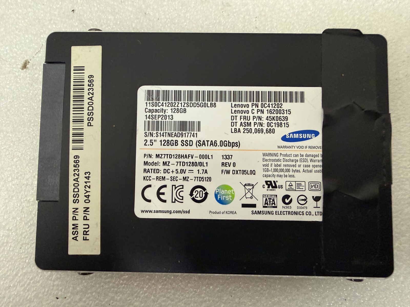 Samsung 128GB SSD 2.5" SATA 6Gbps MZ7TD128HAFV Lenovo 0C41202 45K0639