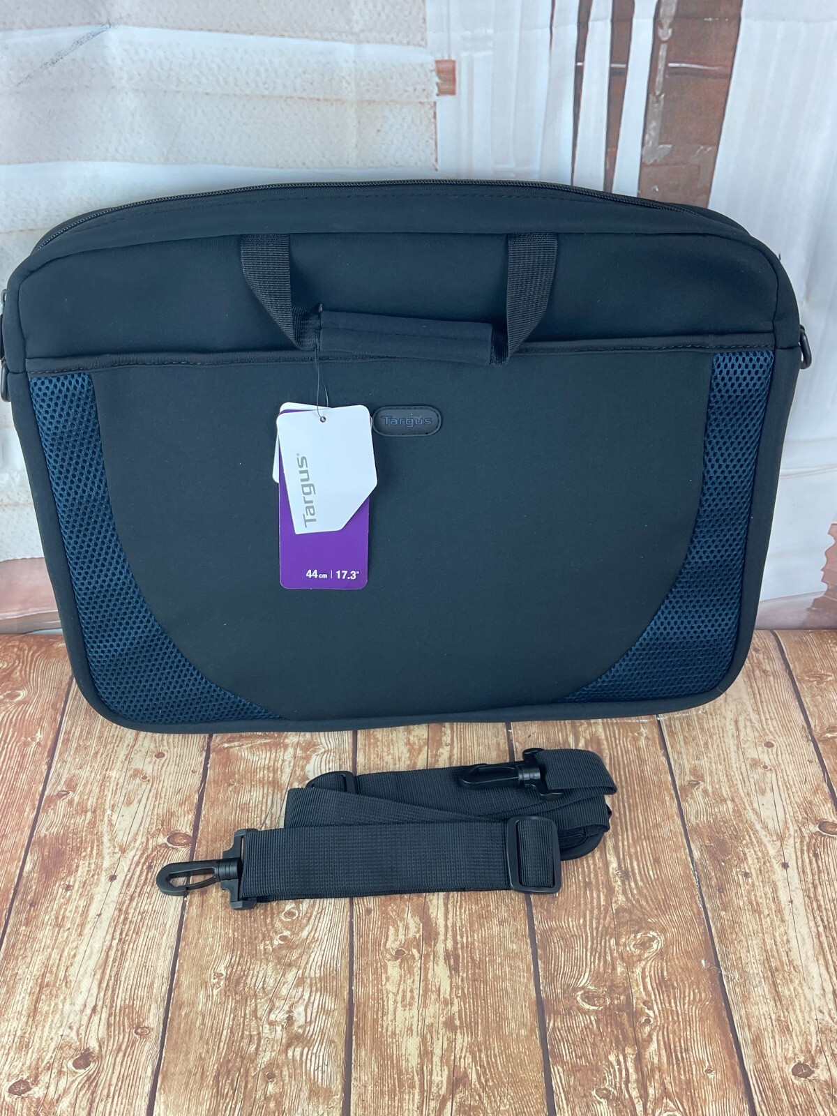 Targus Slipcase Sport Notebook Sleeve Carrying Case NWT Office School