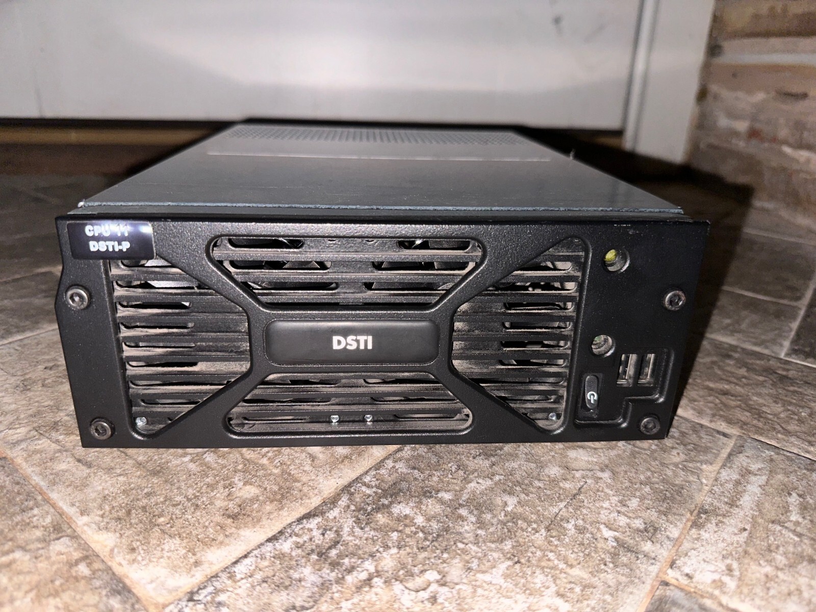 Daktronics DSTI  Commercial Display Controller DSTI-P  Model 725  0A-1402-0904