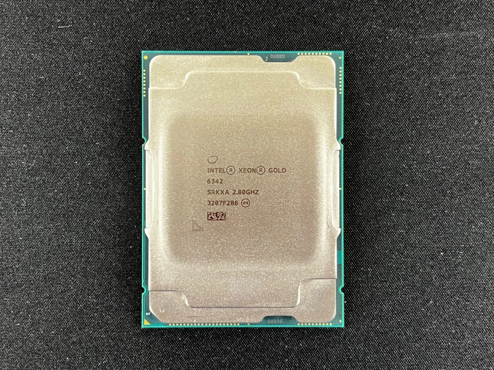 SRKXA Intel Xeon Processor Gold 6342 2.8GHz 36M 24 Core 48 Thread FCLGA4189 CPU