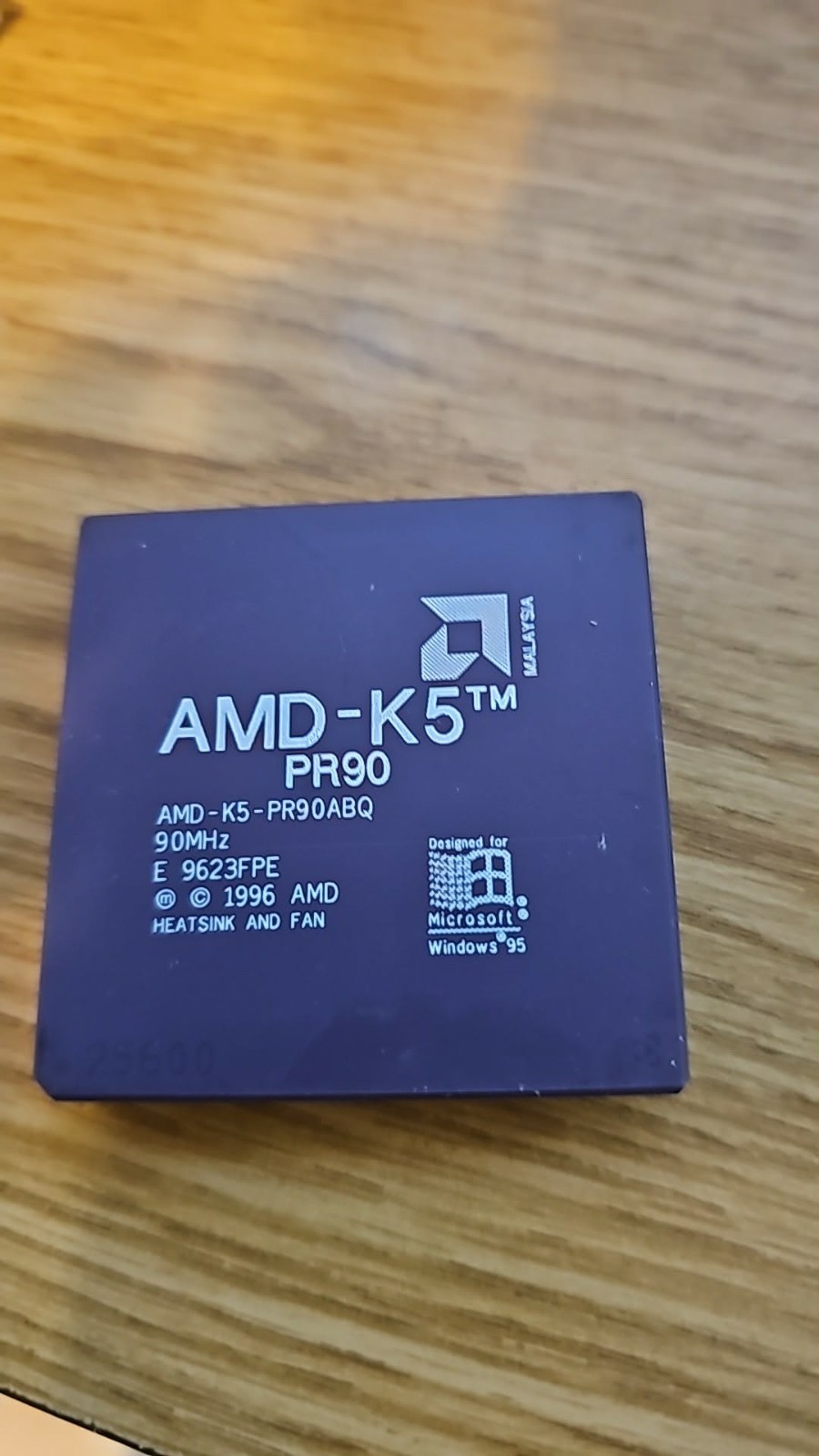 AMD-K5 PR90 AMD-K5-PR90ABQ E9621DPK Socket 7 90 MHz Ceramic CPU Vintage Tested
