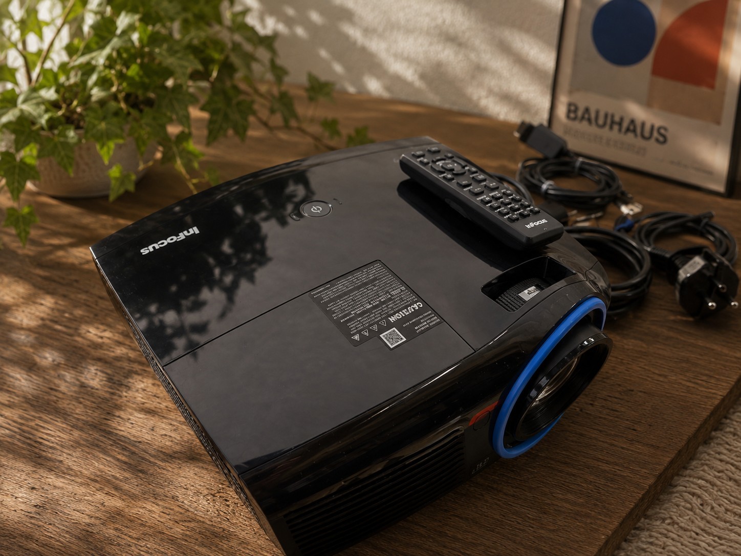 InFocus DLP Projector with HDMI, Remote & Cables 