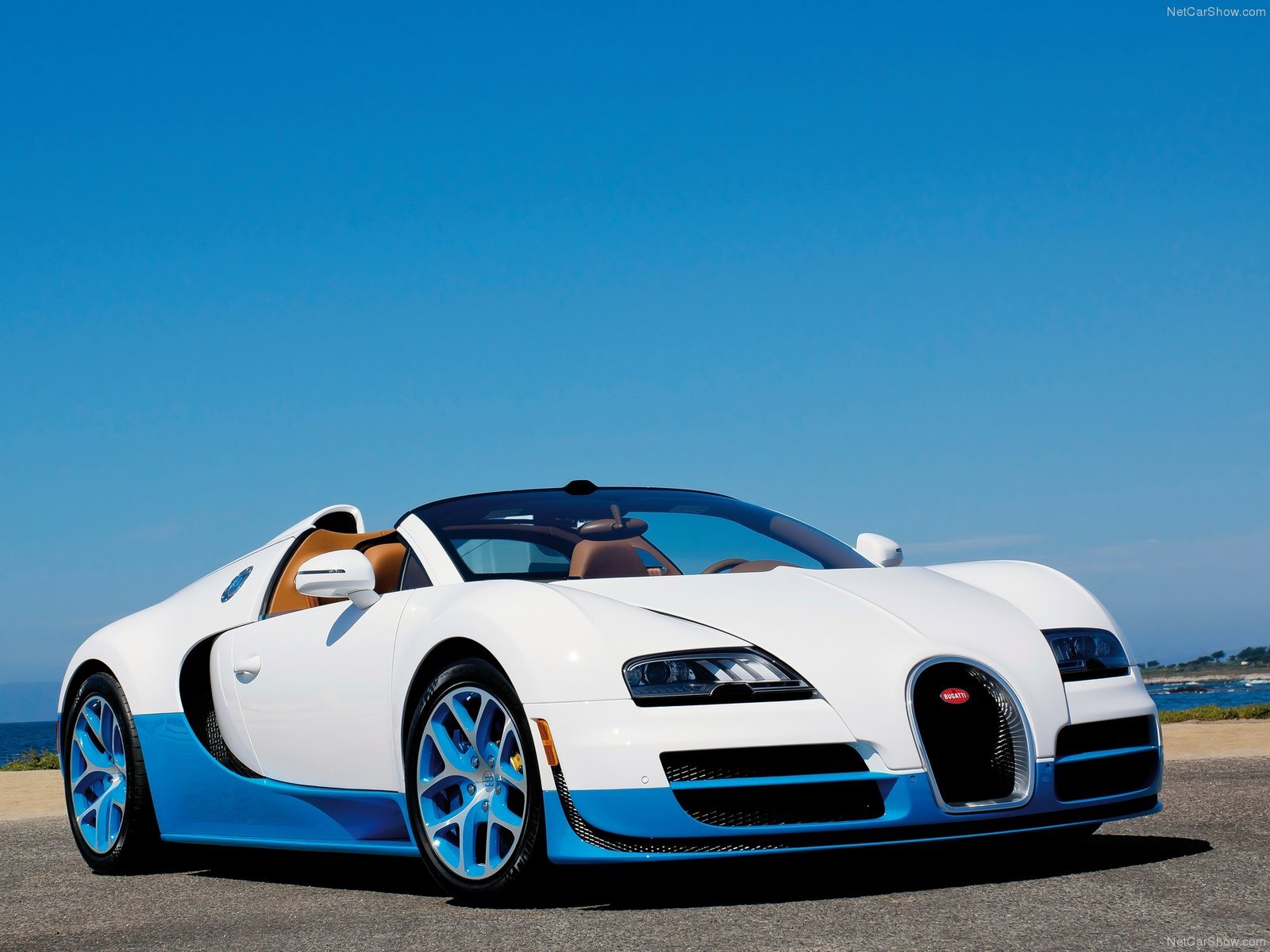 Cars bugatti veyron grand sport vitesse Desk Mat Stitched
