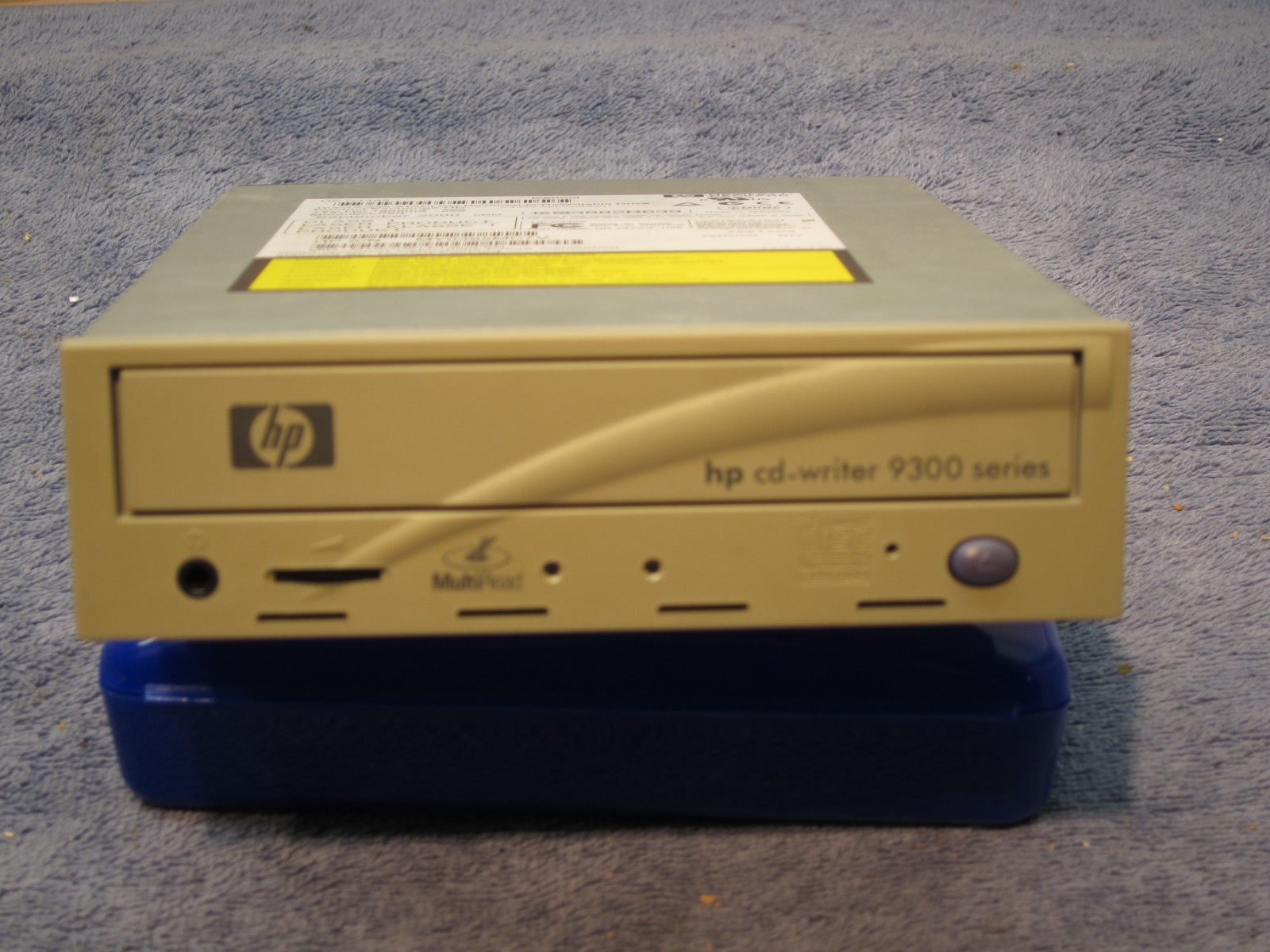 Hewlett Packard HP CD-Writer 9300 Series HP C4492