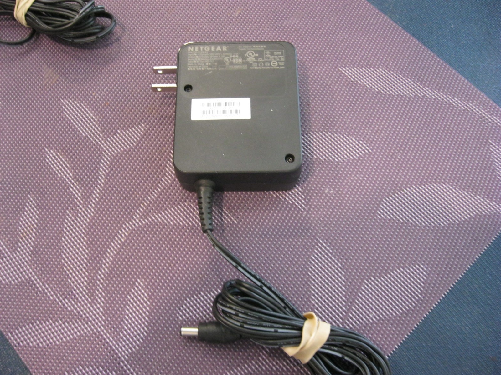 Genuine Netgear AD2003F10 19V 3.16A Power AC Adapter 332-11506-01 / 332-10631-01