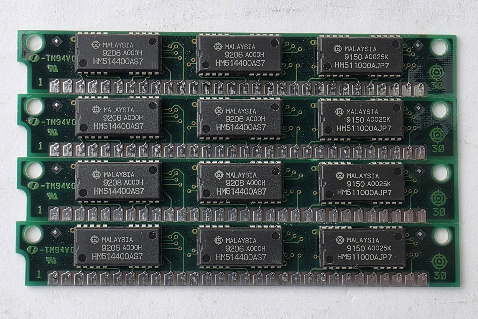 Hitachi 30 Pin SIMM x4 1MB HB56G19B-7A  Computer RAM 286-386 (4MB Total)