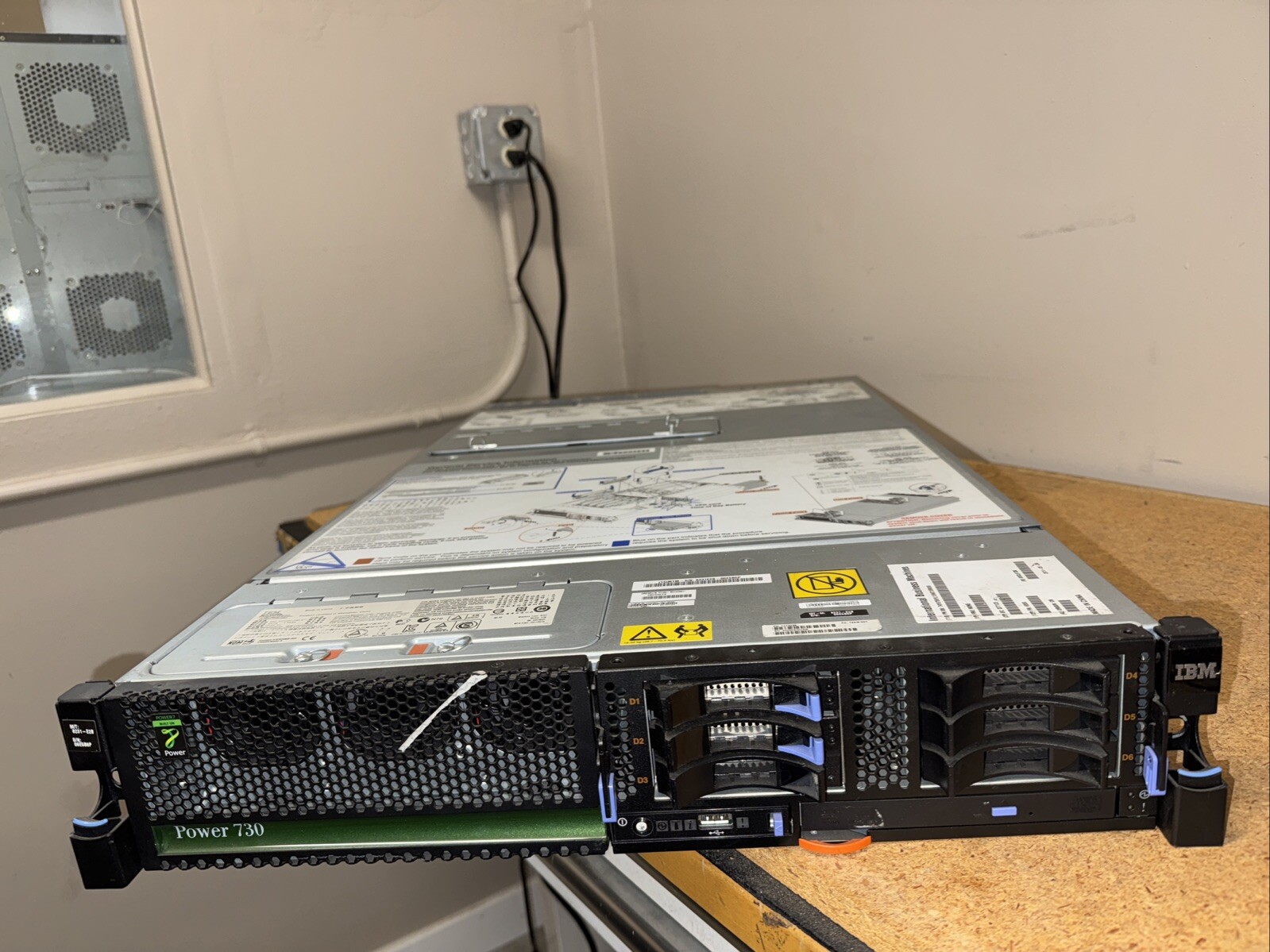 IBM 8231-E2b Power p730 Server, 3.55GHz 16 core, 2 x EPC3, PowerVM express