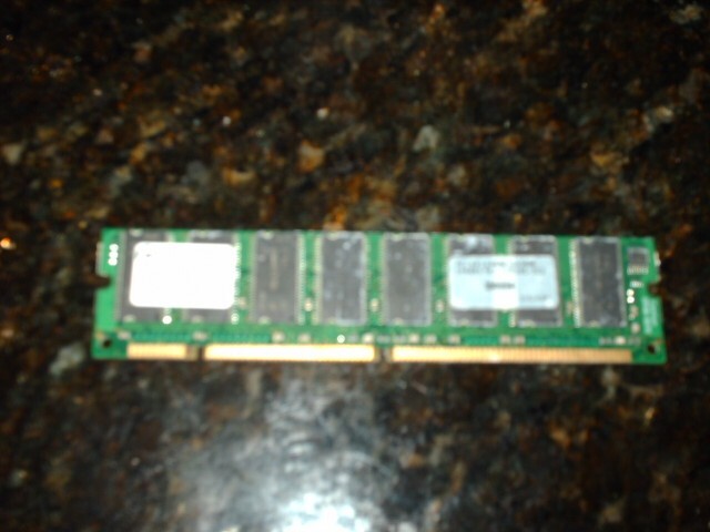 Centon Electronics 149475-0212 CEN128MBPC133 128MB RAM Memory Module 170081-002