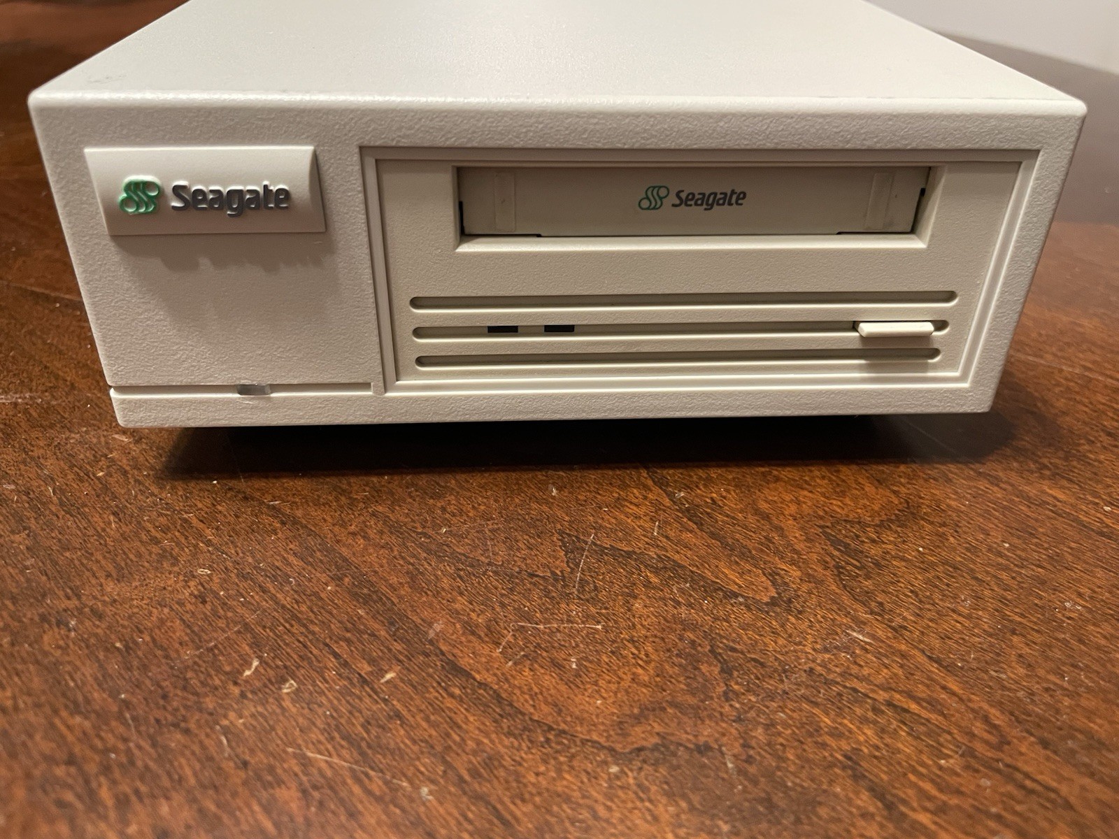 Seagate STD624000N External Tape Drive