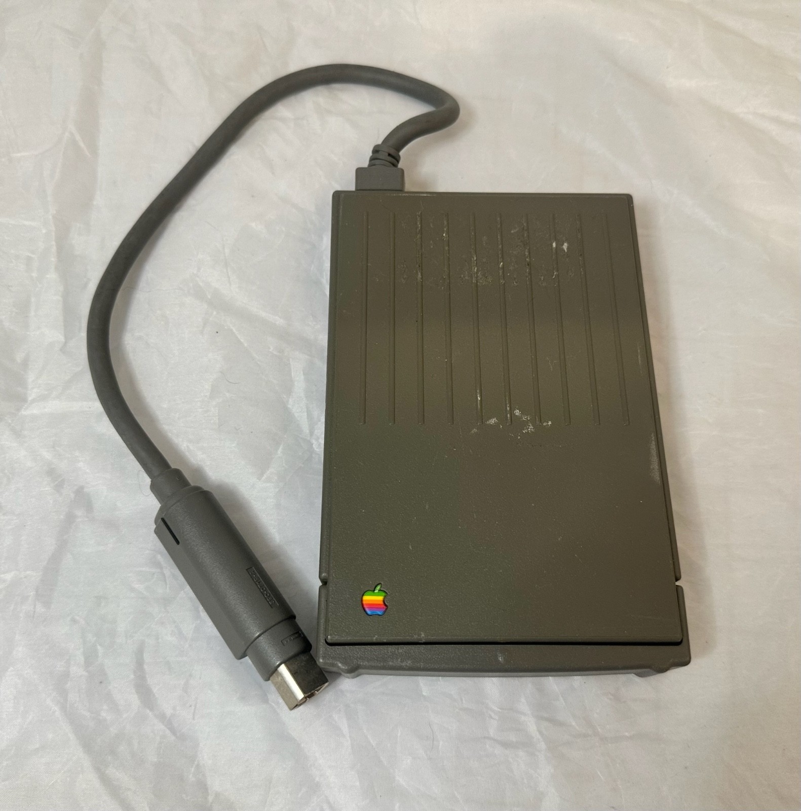 Apple Macintosh HDI-20 External 1.4MB 3.5" Floppy Disk Drive - Untested