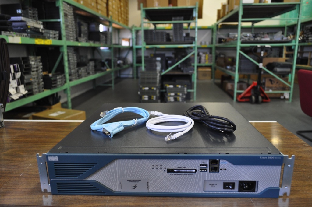 CISCO 2821 Router ADVENTERPRISE ios 15.1M Call Manager Express CME 8.6 512D/256F