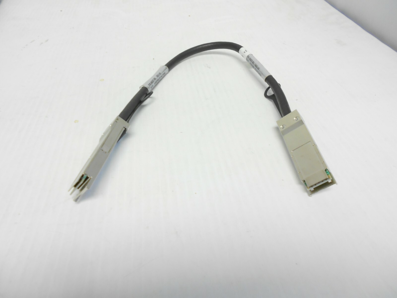 Netapp .5M Daisy Chain Shelf stacking Cable X6557-R6 112-00176 DS4243 DS4246