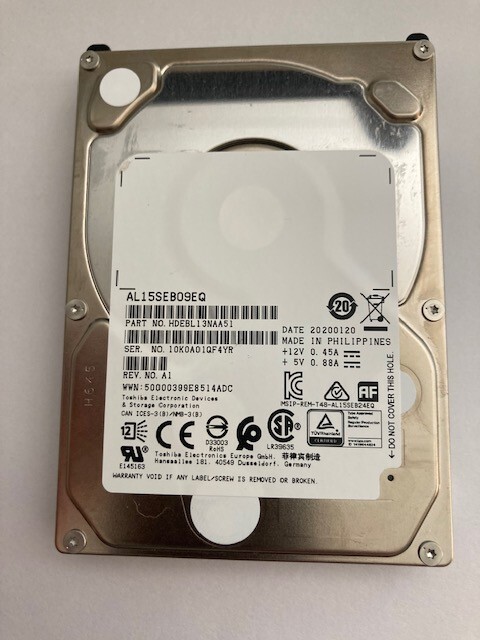 900GB Toshiba 12Gbps 2.5" SASIII 128M 10K SFF Genuine Enterprise Server HDD SAS