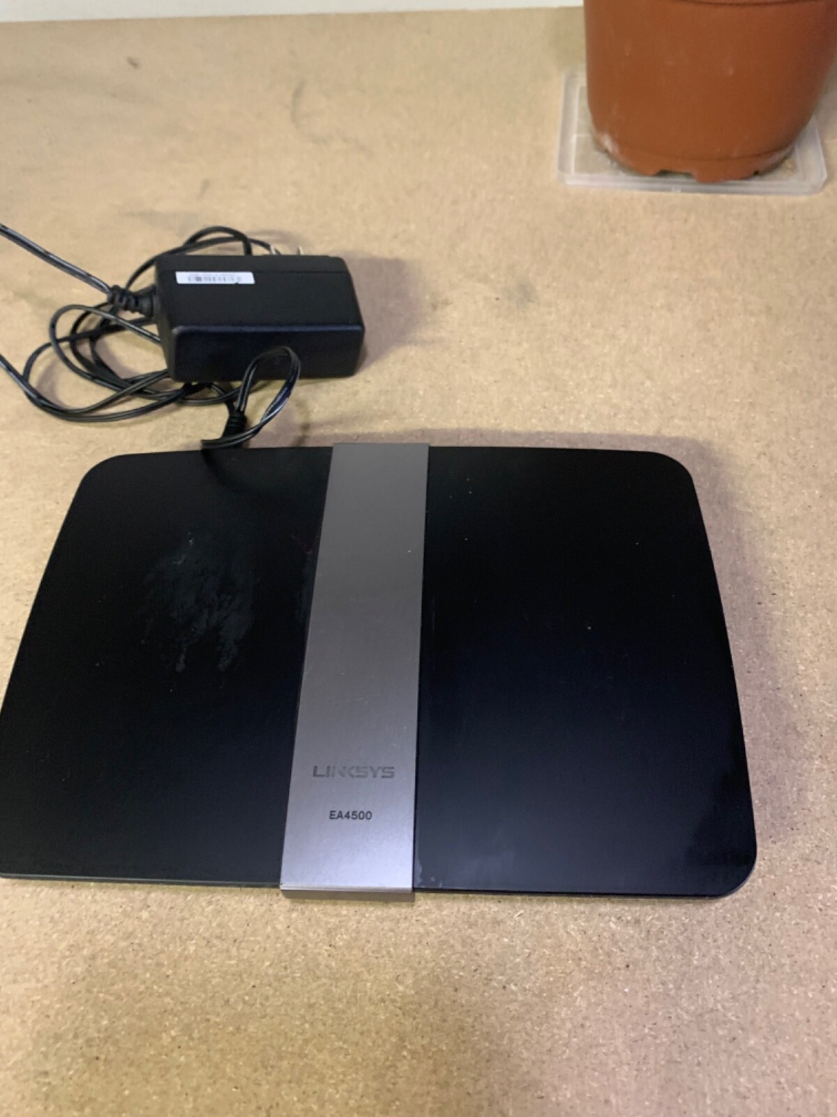 Linksys EA4500 Dual Band Wi-Fi Router SMART WiFi Apps Streaming Gaming