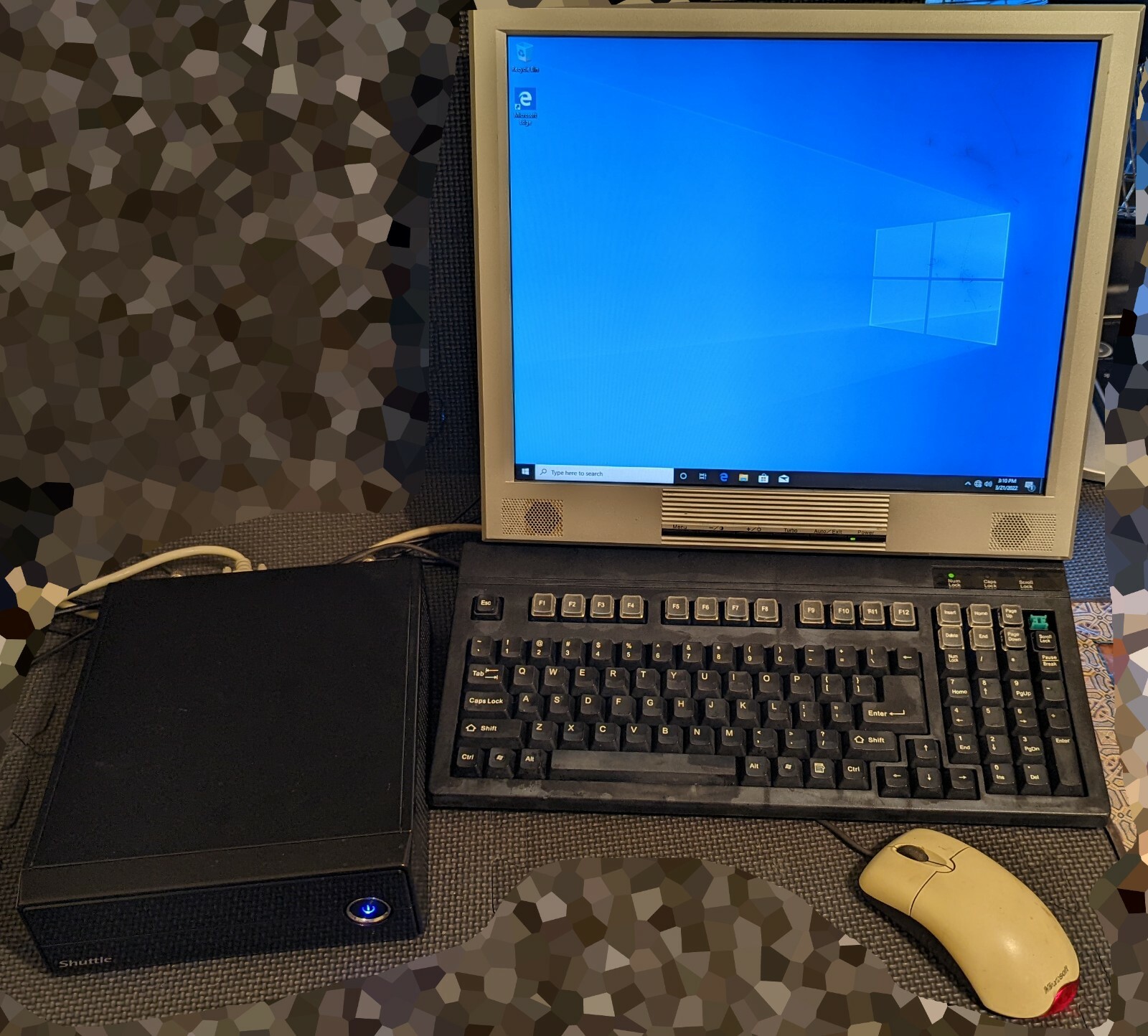shuttle XH61 computer plus extras